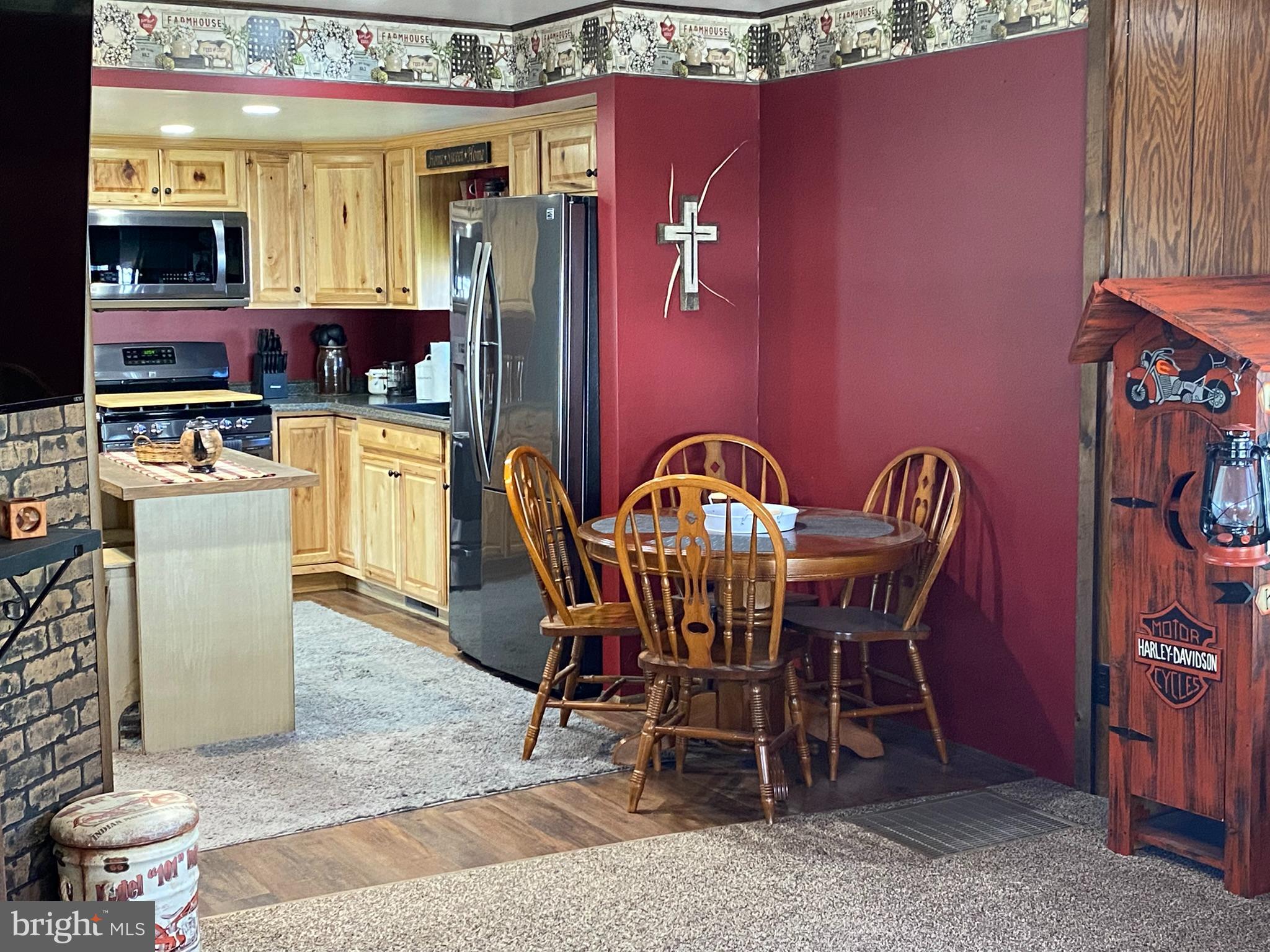 GLEN OAKS - Residential