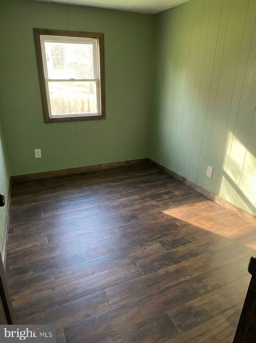 GLEN OAKS - Residential