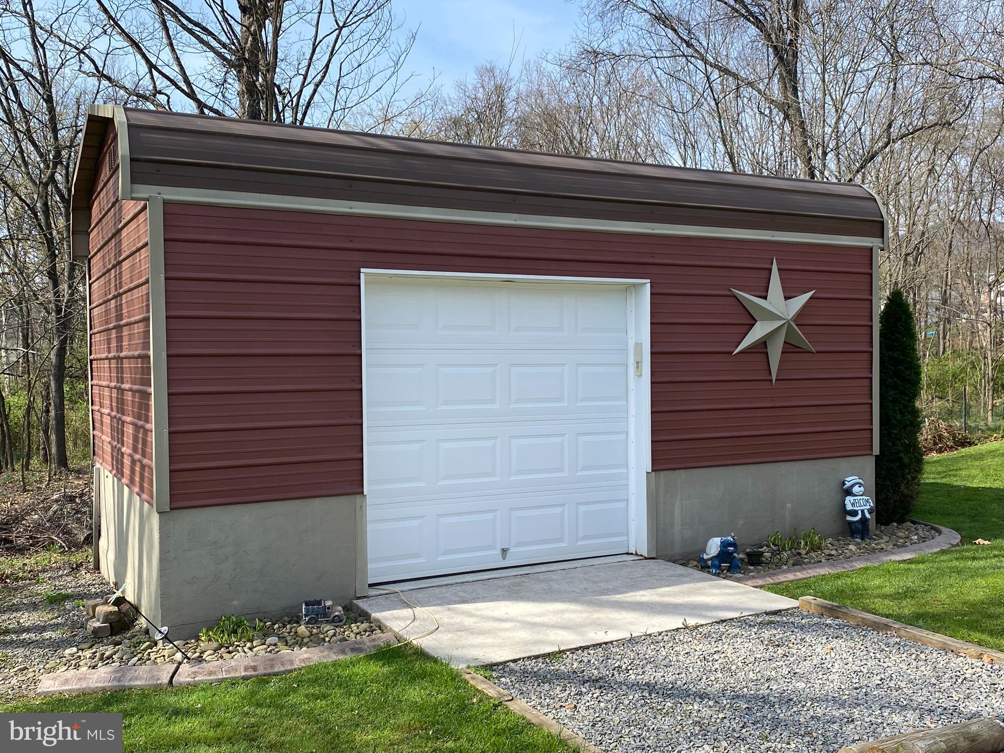 GLEN OAKS - Residential