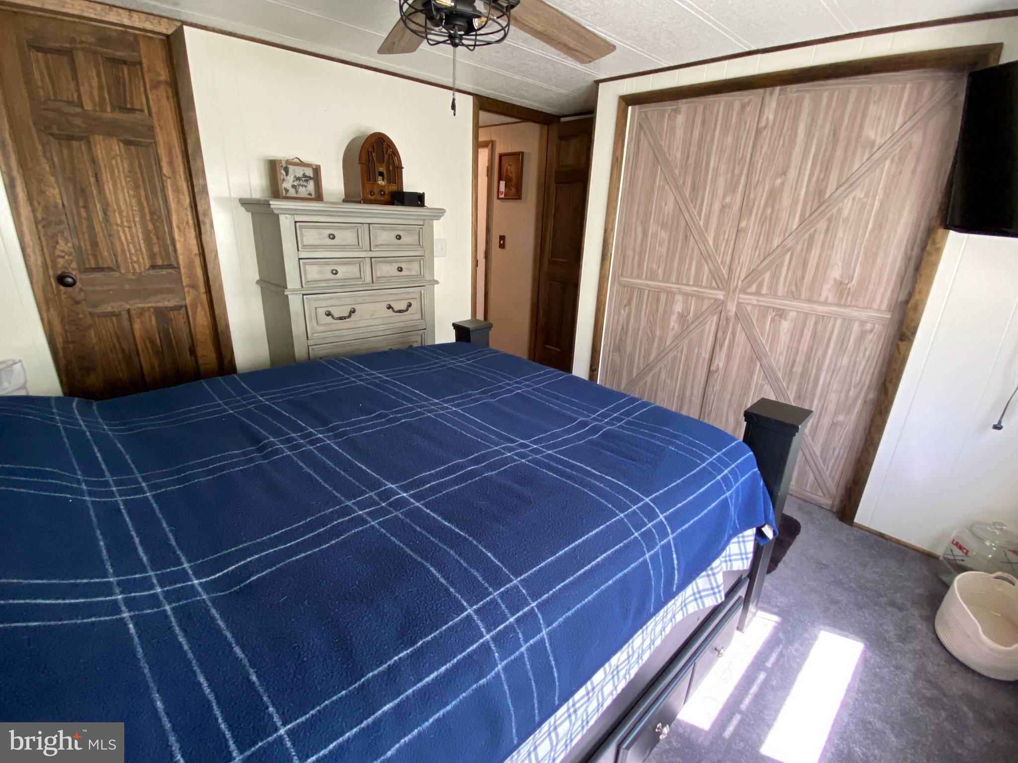 GLEN OAKS - Residential