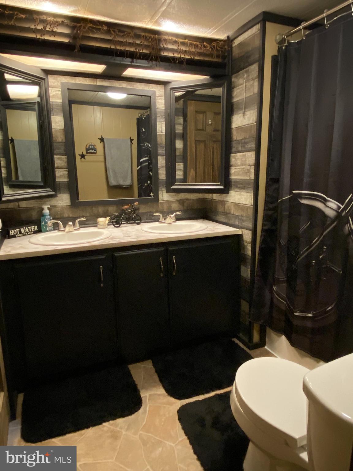 GLEN OAKS - Residential