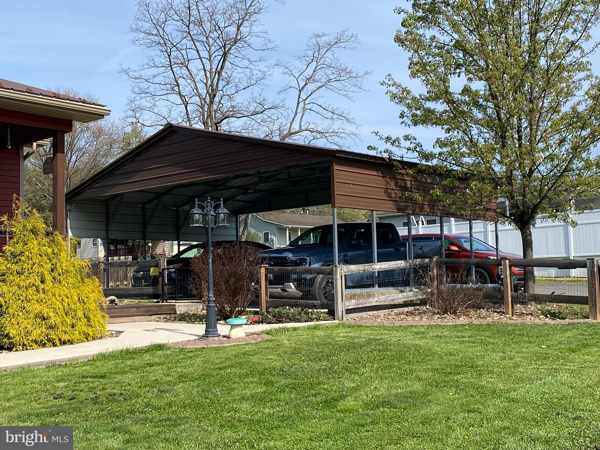 GLEN OAKS - Residential