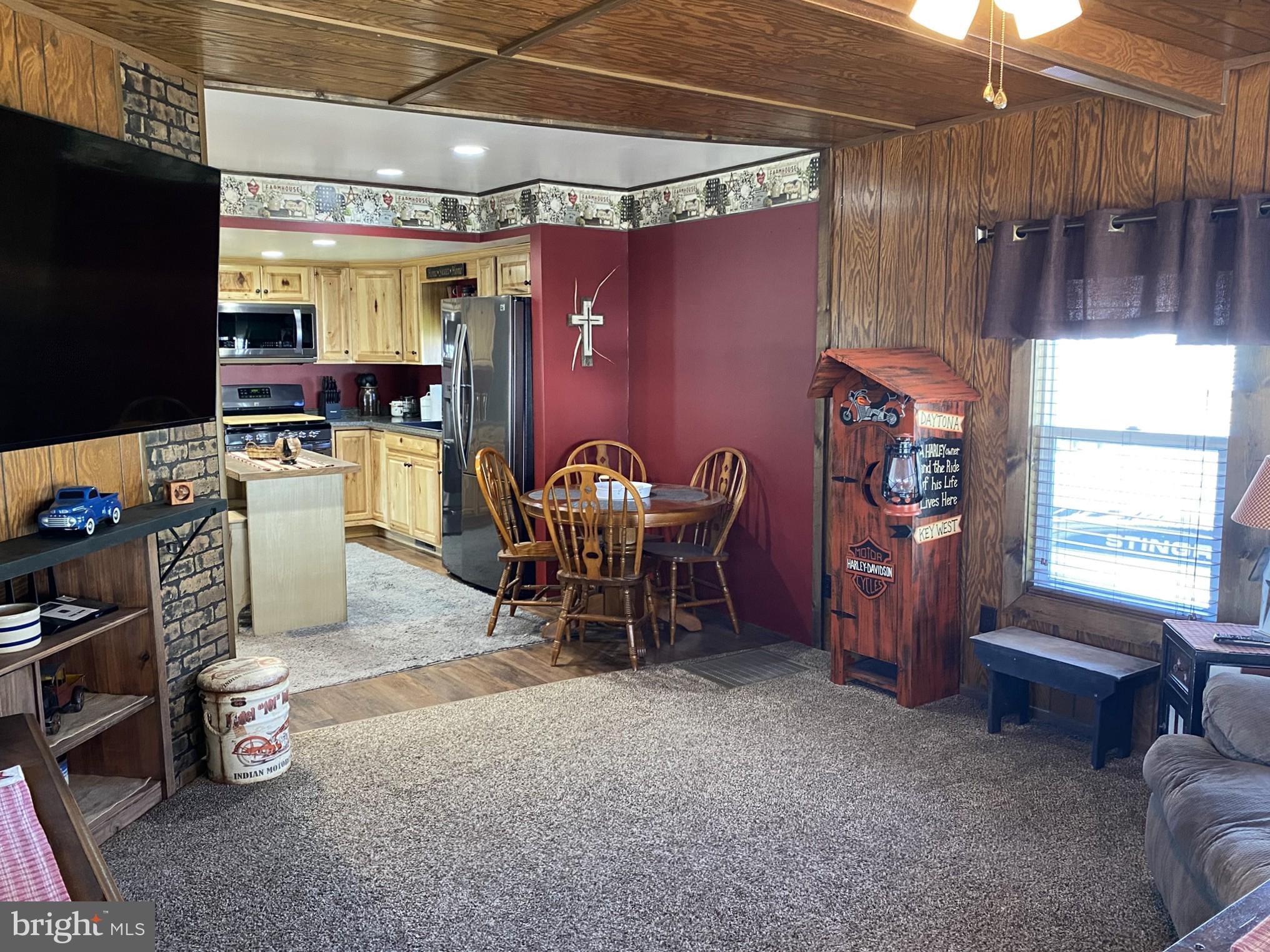 GLEN OAKS - Residential