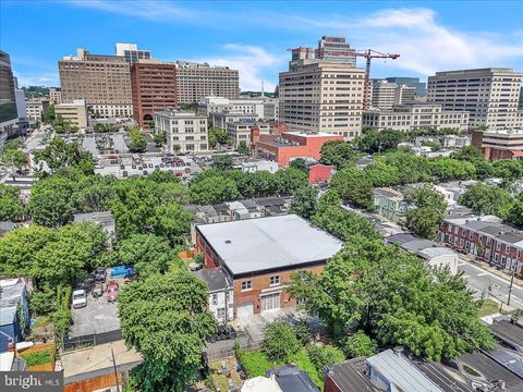Photo of 921 Guyer Avenue, WILMINGTON, DE 19801 (MLS # DENC2083926)