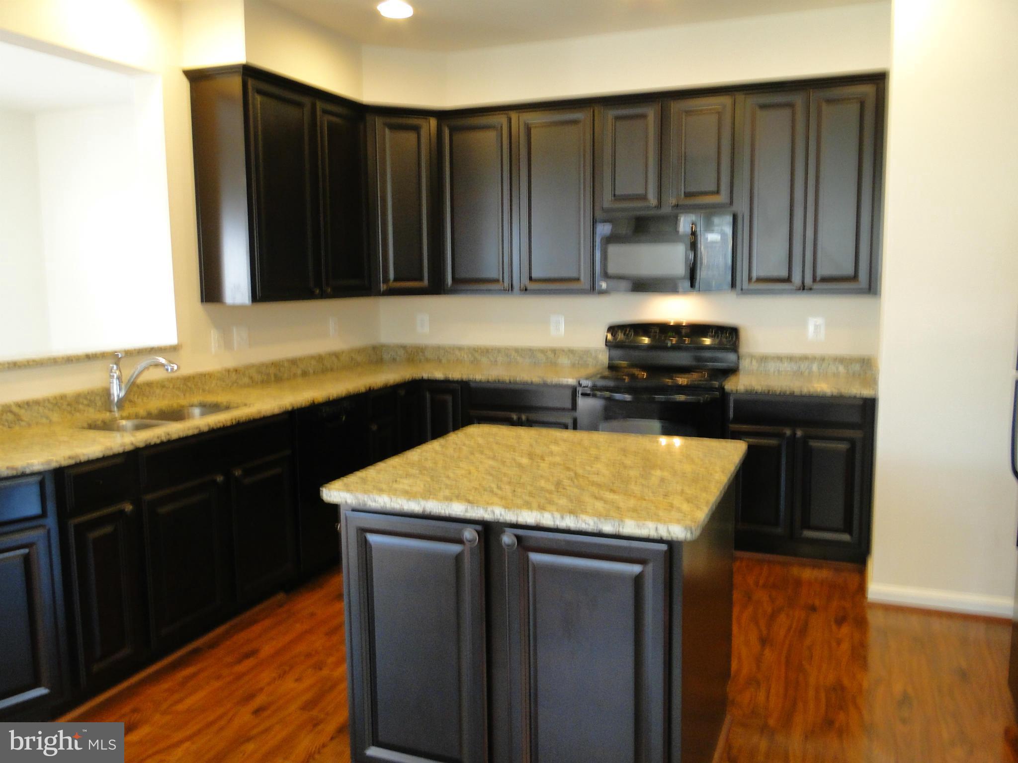 ADAMS CROSSING - Residential Lease