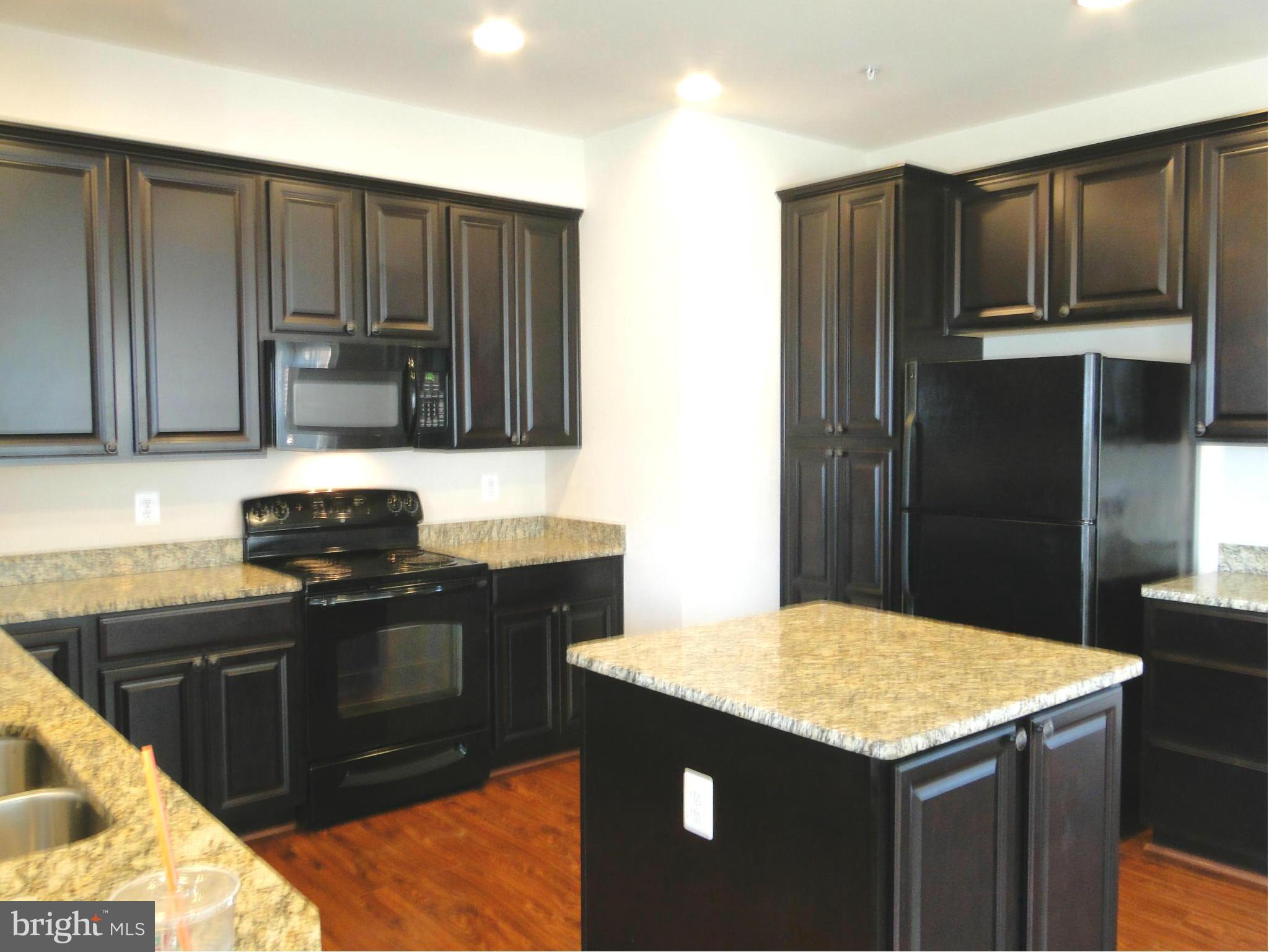 ADAMS CROSSING - Residential Lease