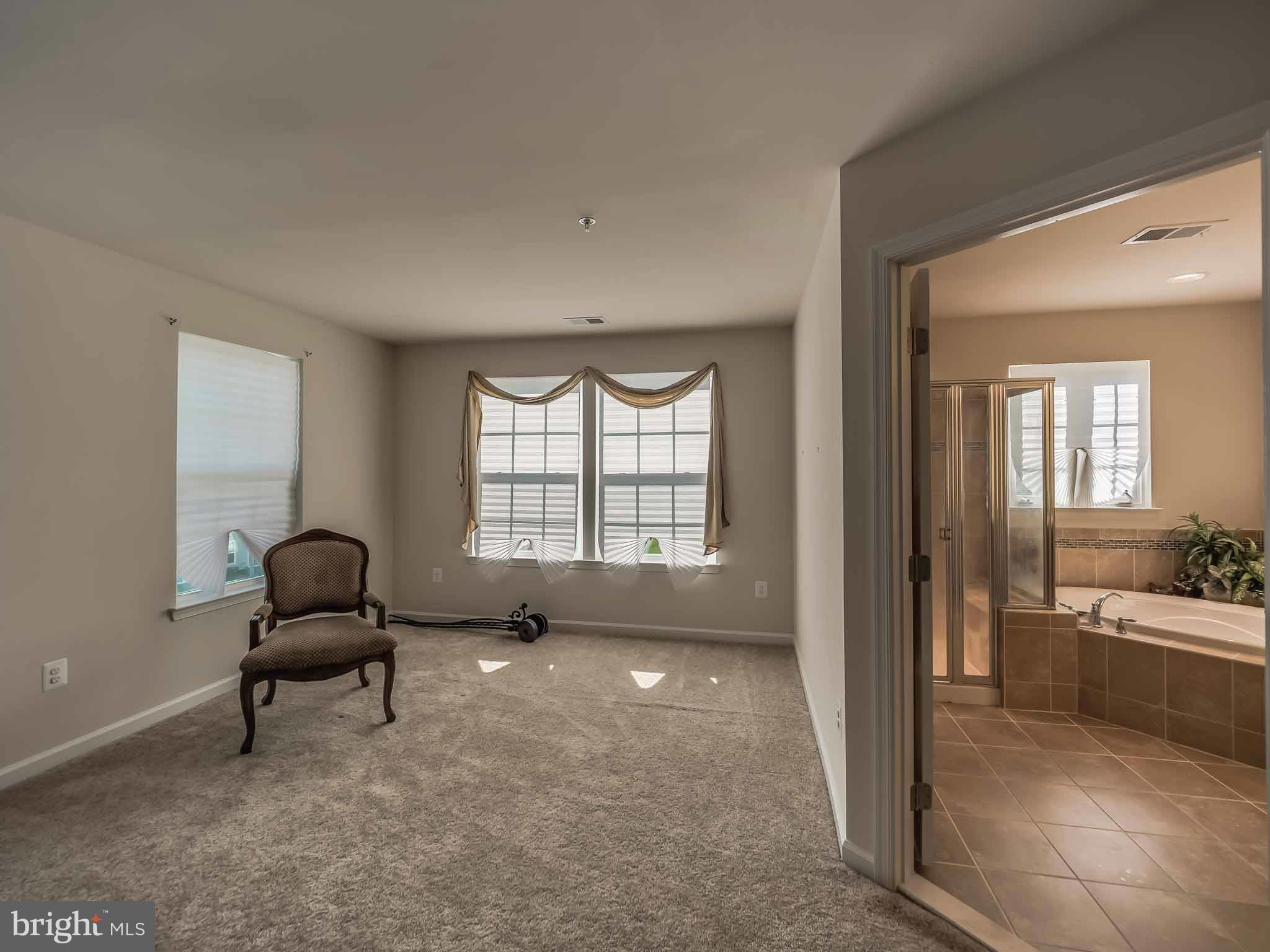 ADAMS CROSSING - Residential Lease