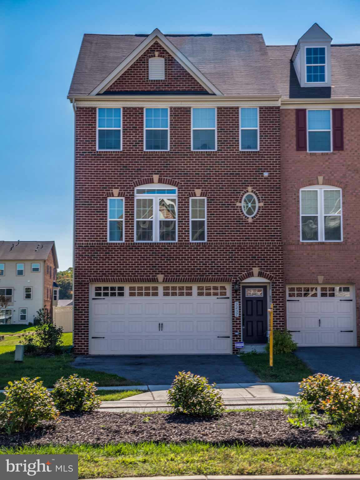 ADAMS CROSSING - Residential Lease