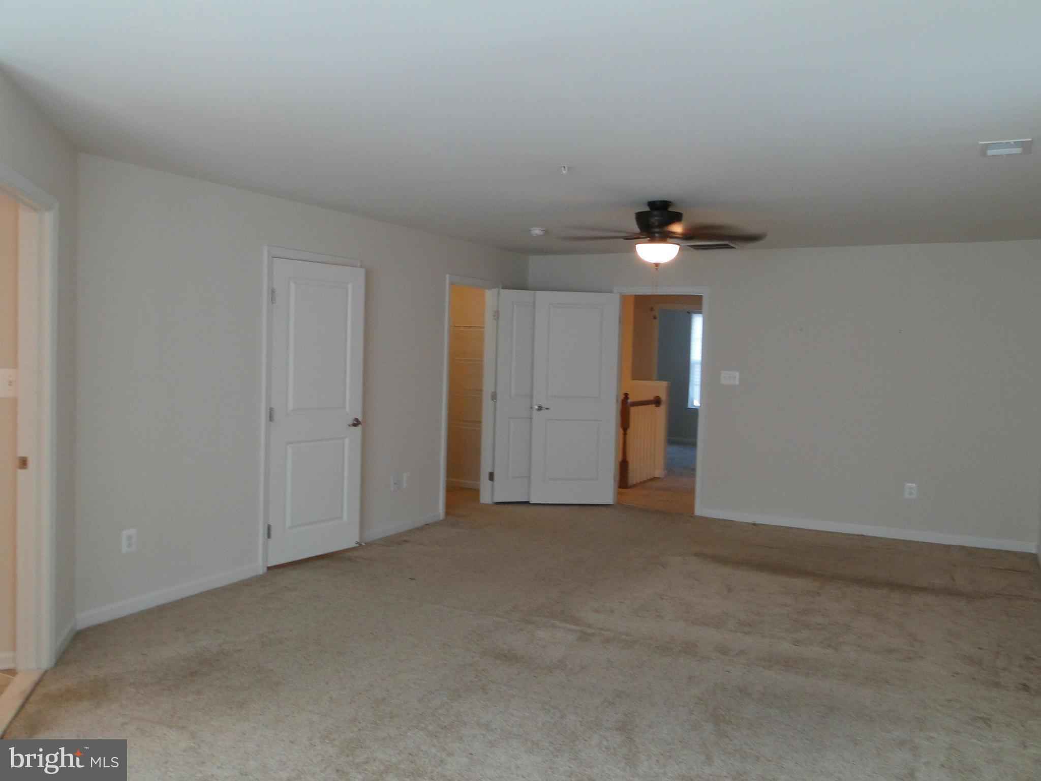 ADAMS CROSSING - Residential Lease