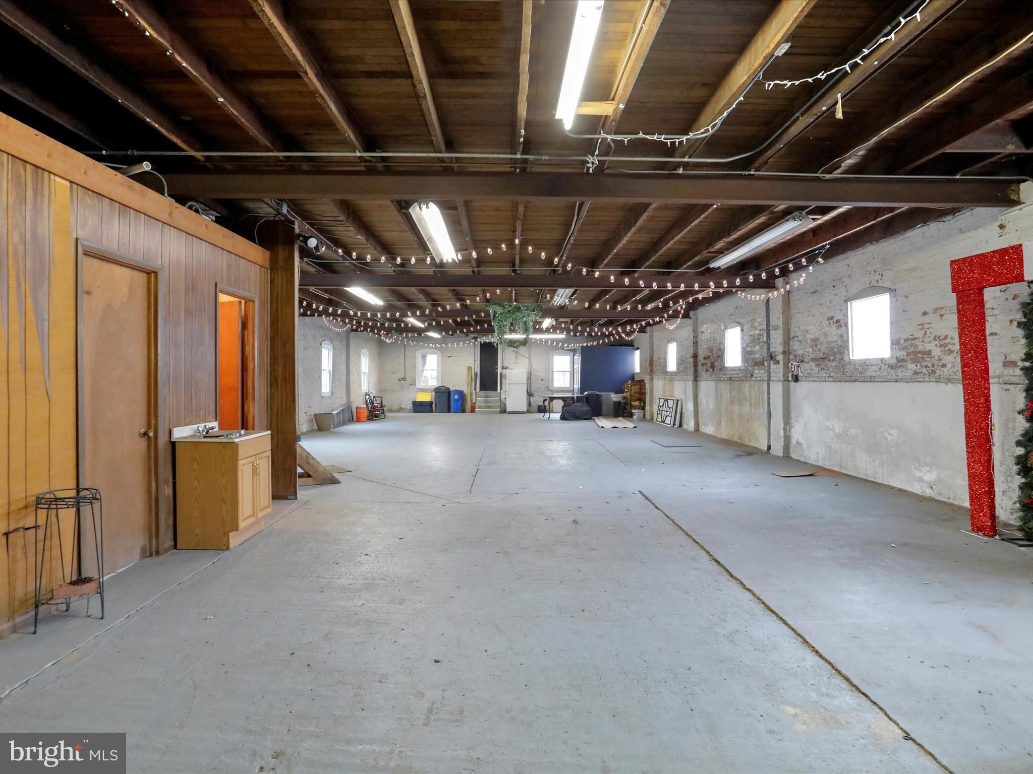 WILLIAMSPORT - Residential