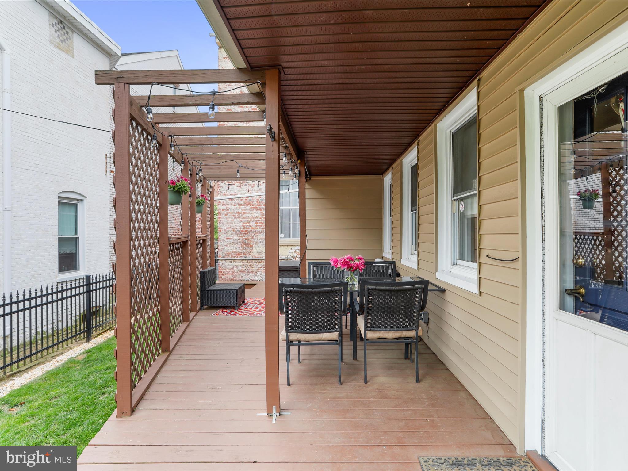 WILLIAMSPORT - Residential