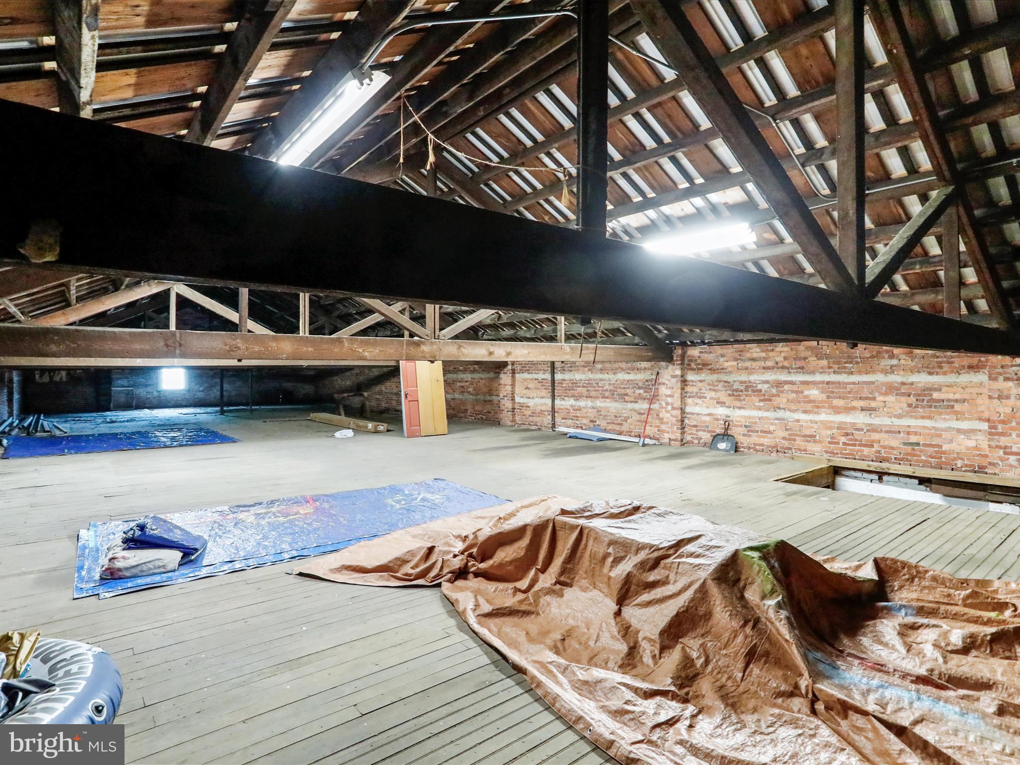 WILLIAMSPORT - Residential