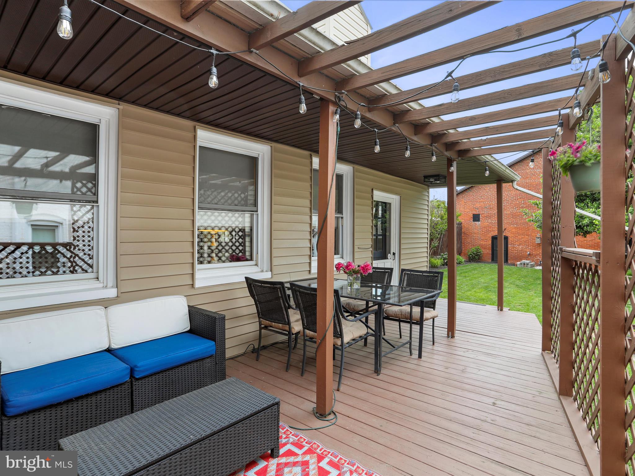 WILLIAMSPORT - Residential