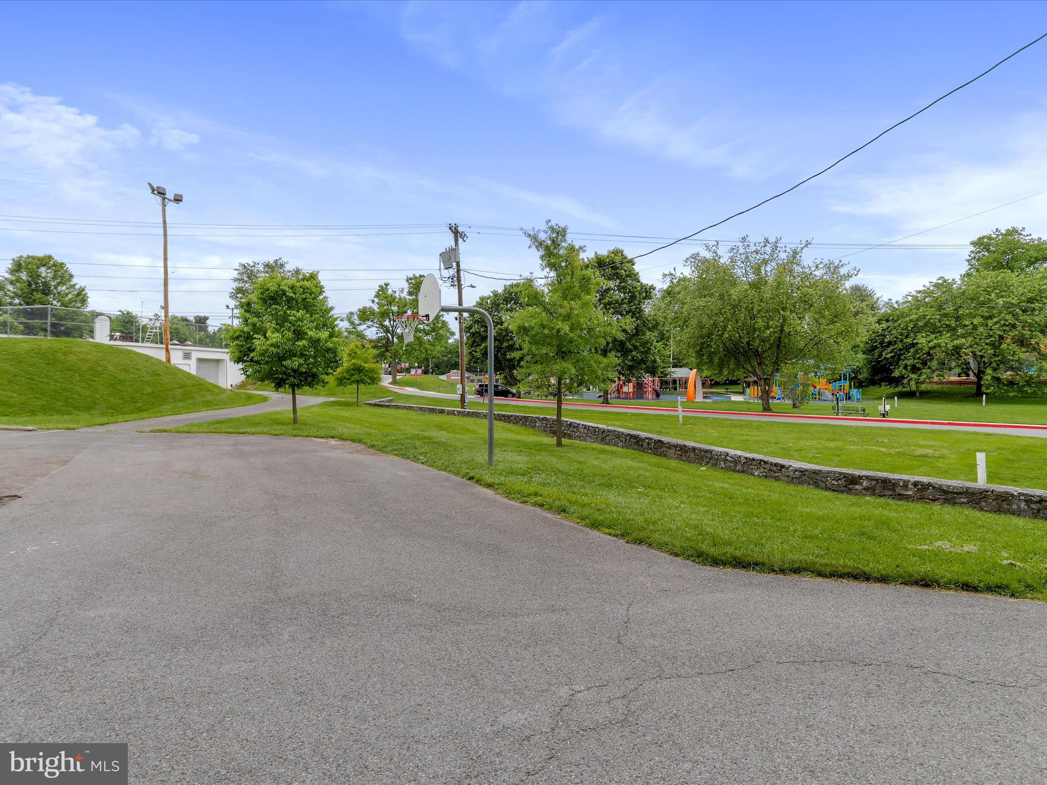 WILLIAMSPORT - Residential