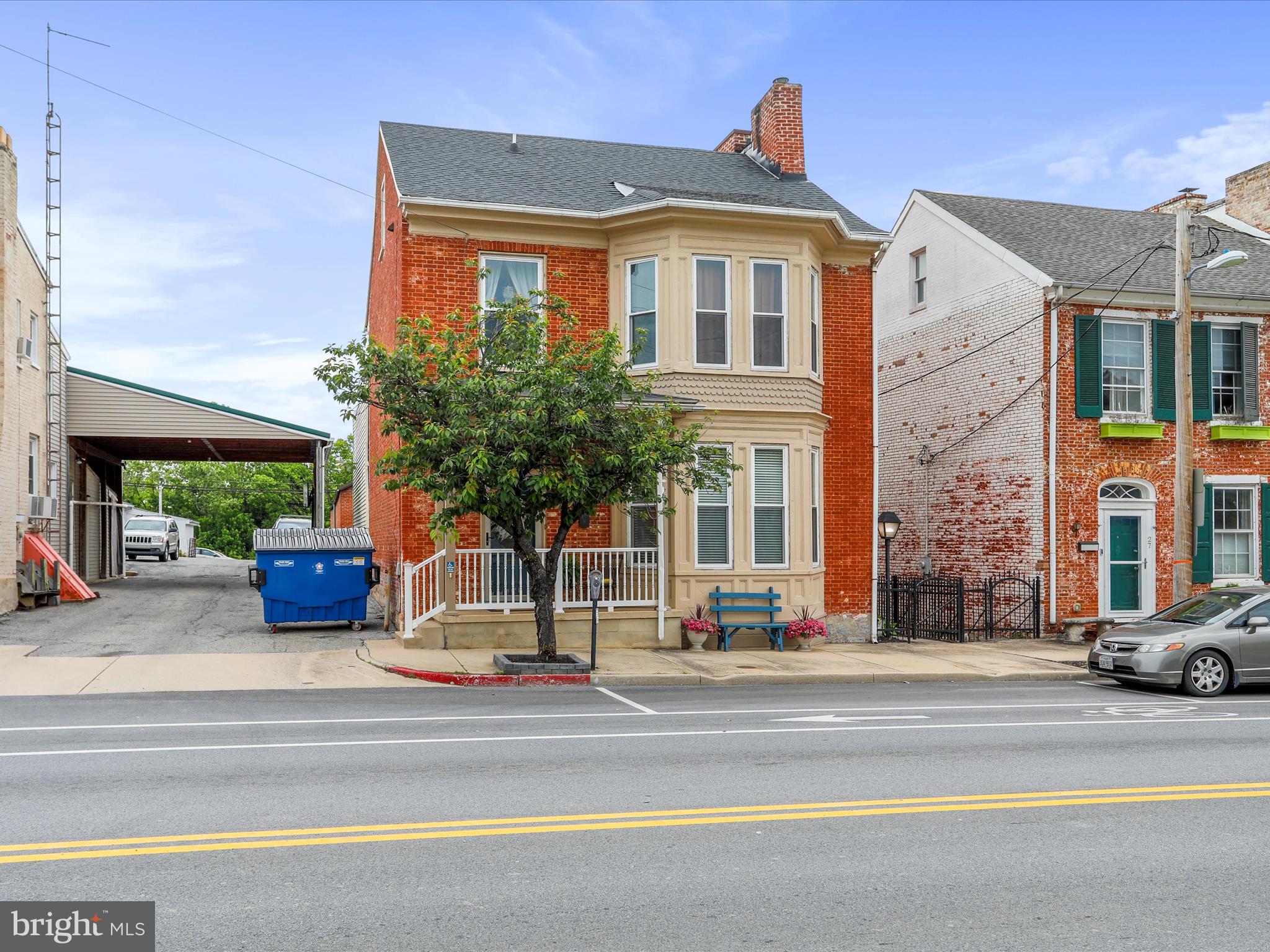 25 E POTOMAC STREET