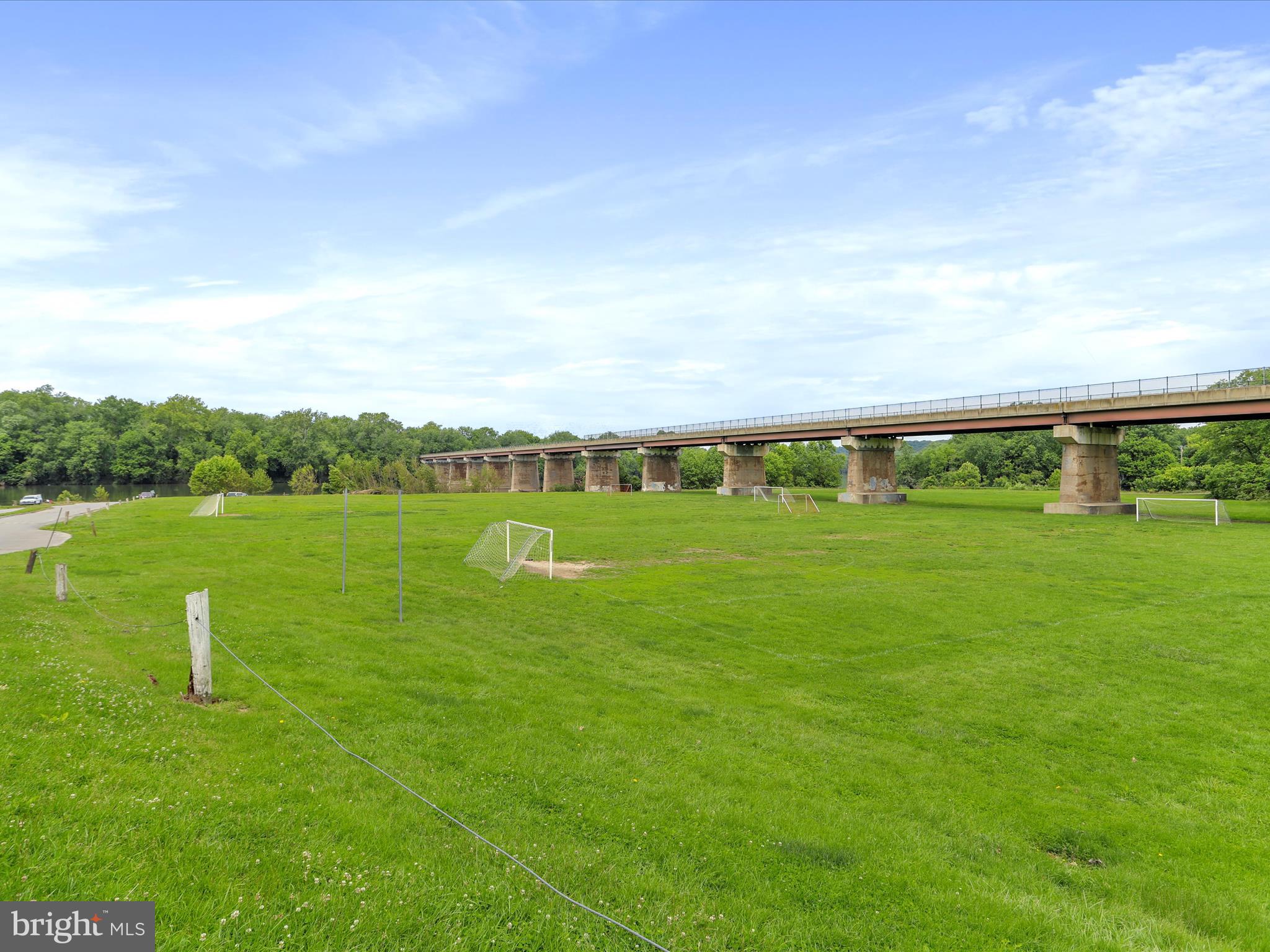 WILLIAMSPORT - Residential