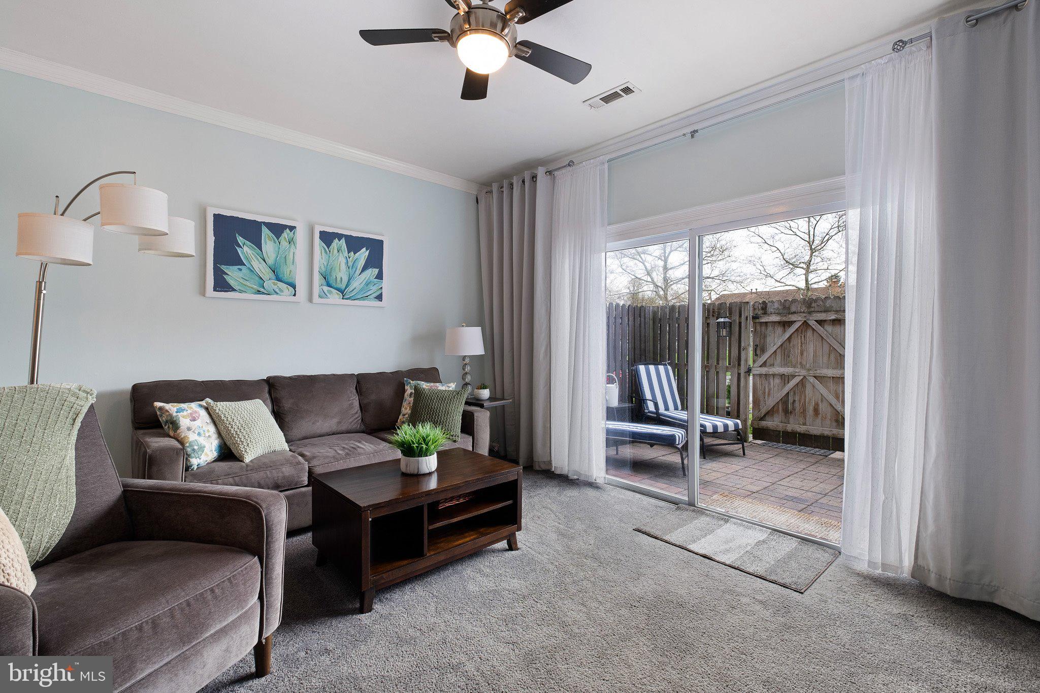 WILLIAMSBURG VIL - Residential