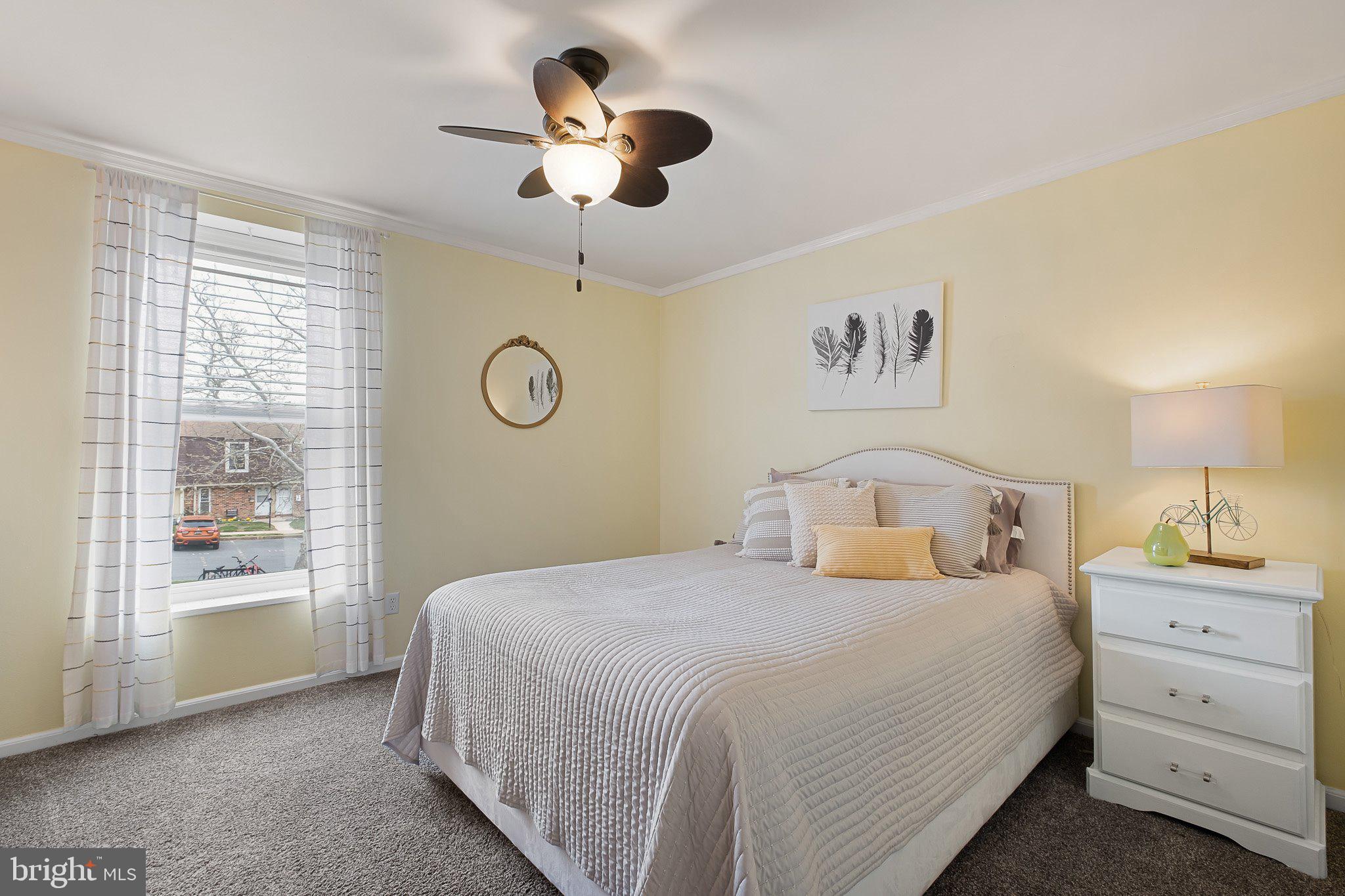 WILLIAMSBURG VIL - Residential