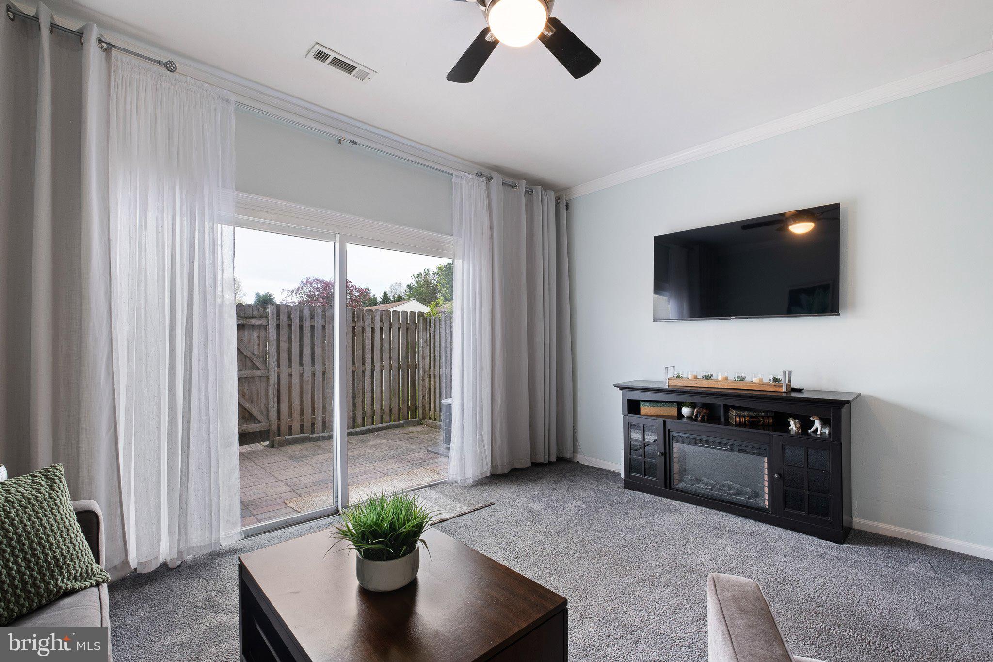 WILLIAMSBURG VIL - Residential