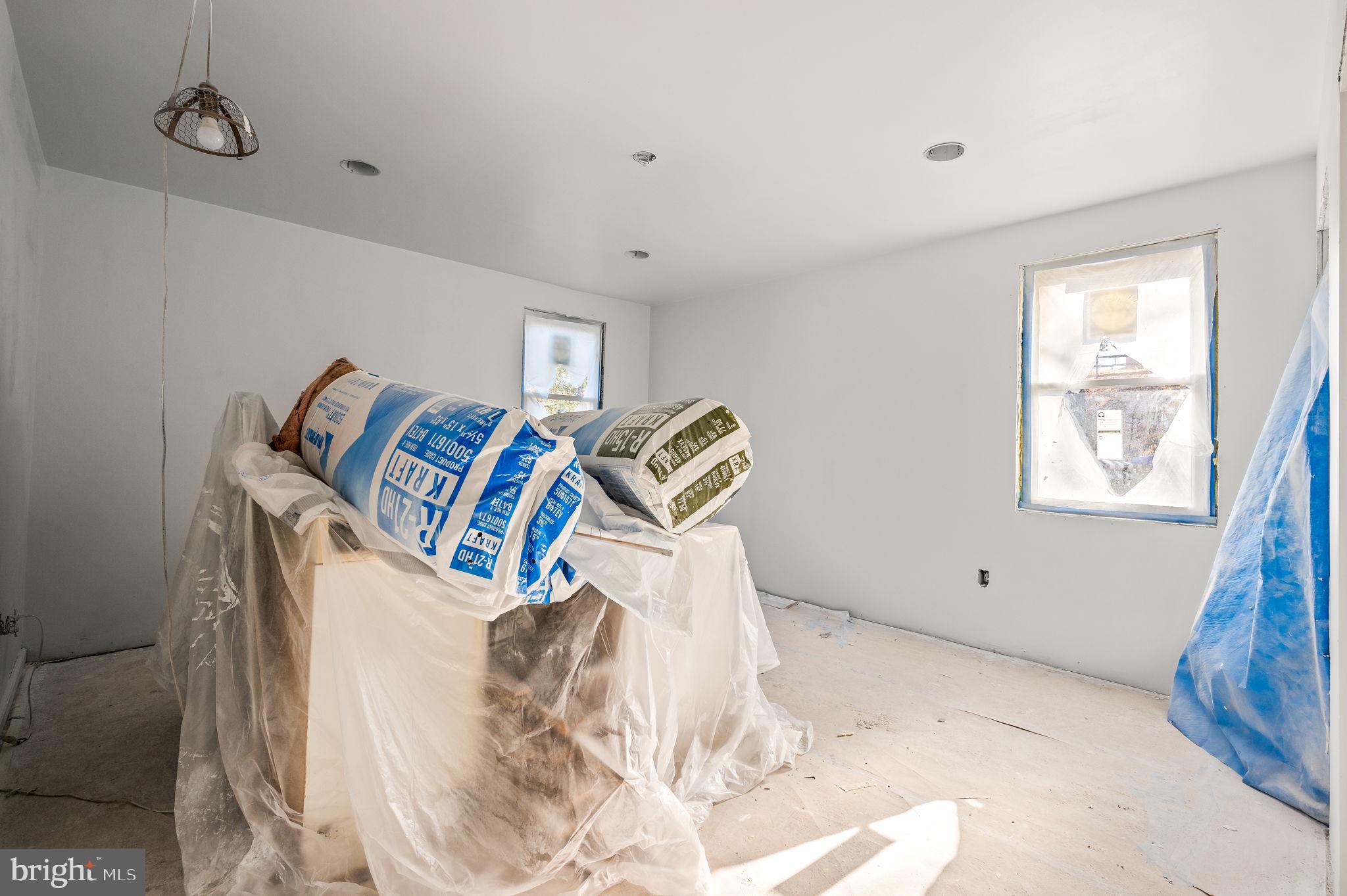 ROMAN VILLAGE - Residential