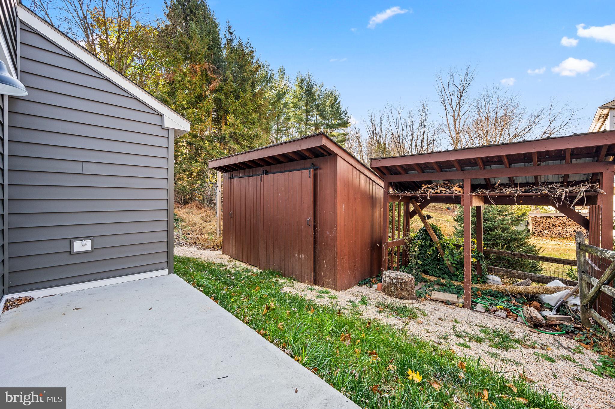 ROMAN VILLAGE - Residential