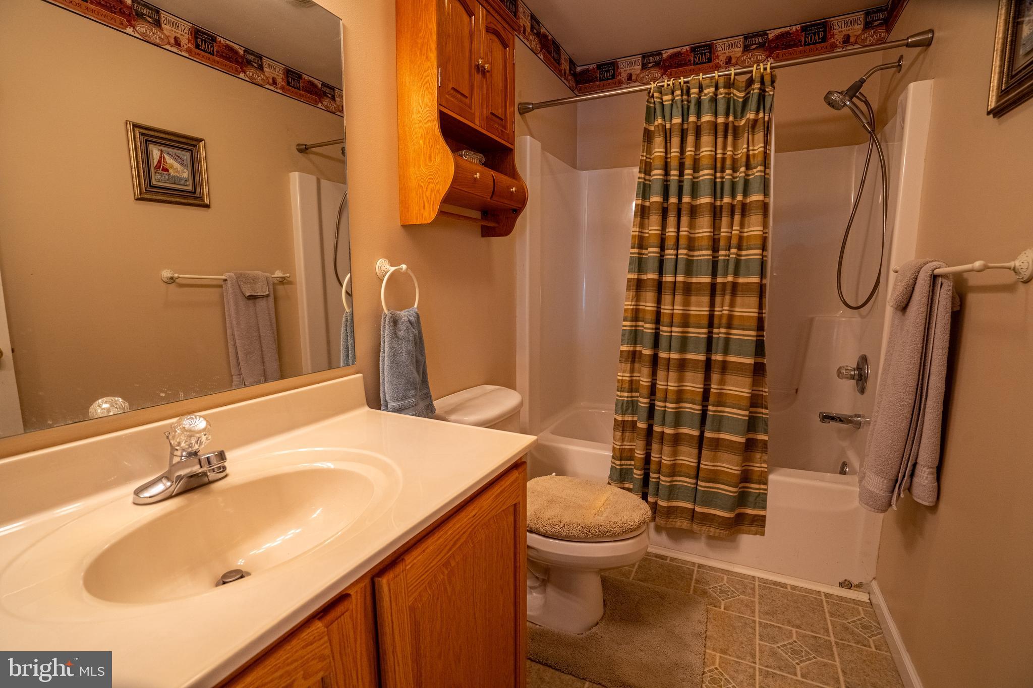 CHESTNUT GROVE - Residential