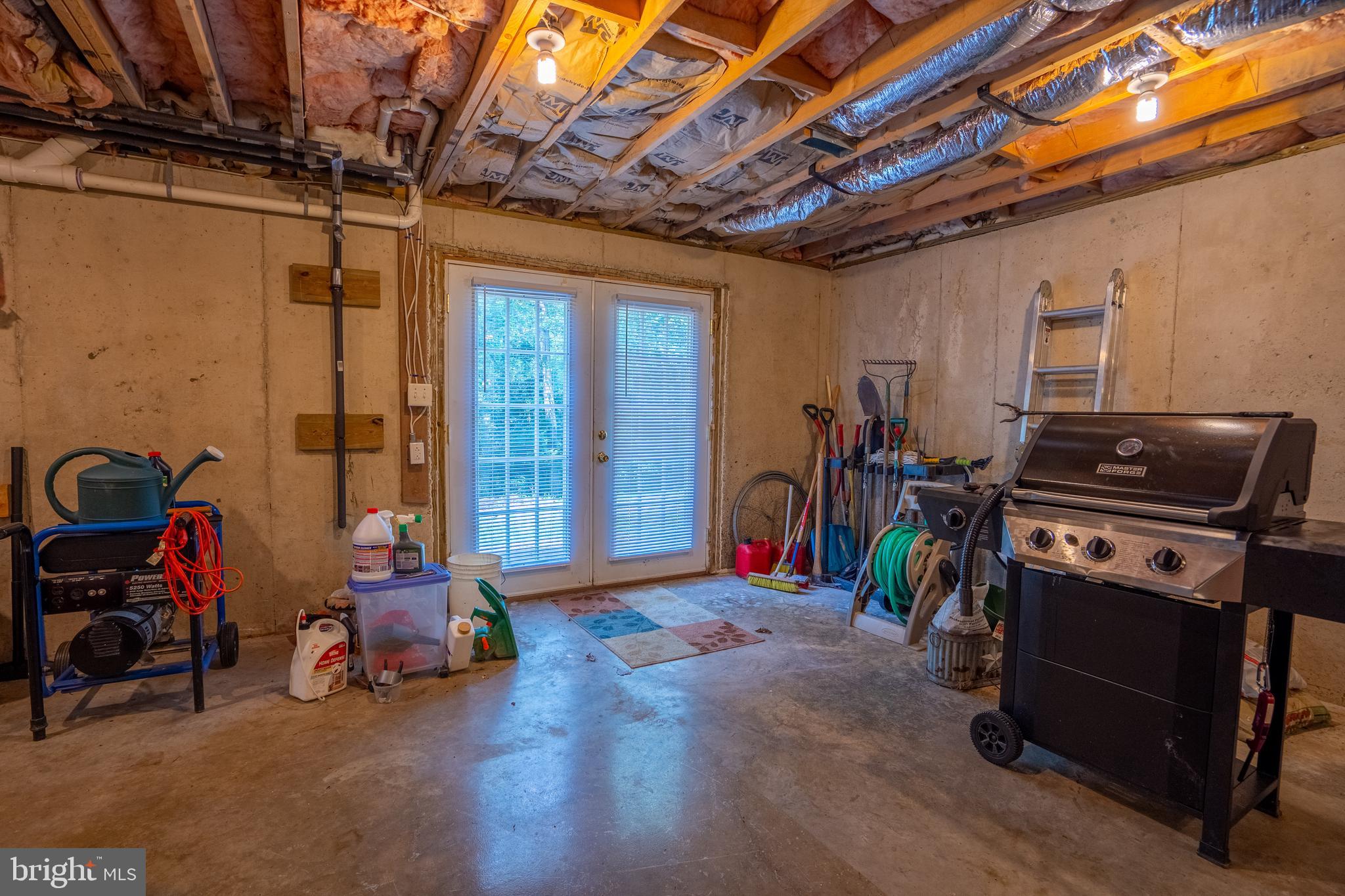 CHESTNUT GROVE - Residential