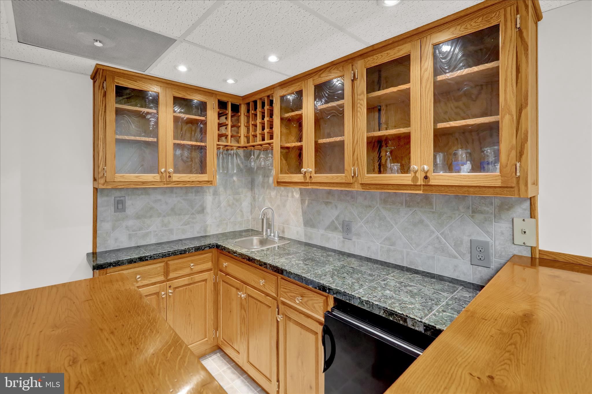 WHITFIELD - Residential