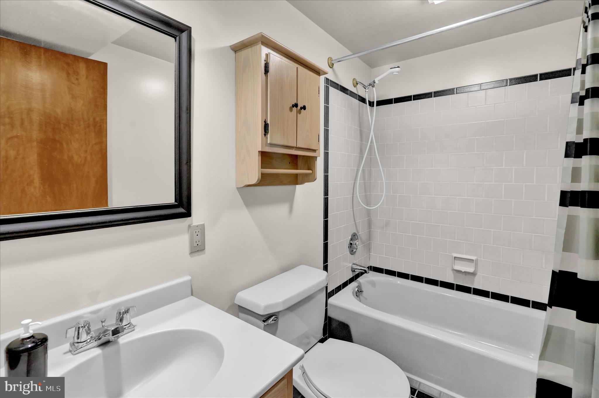 WHITFIELD - Residential