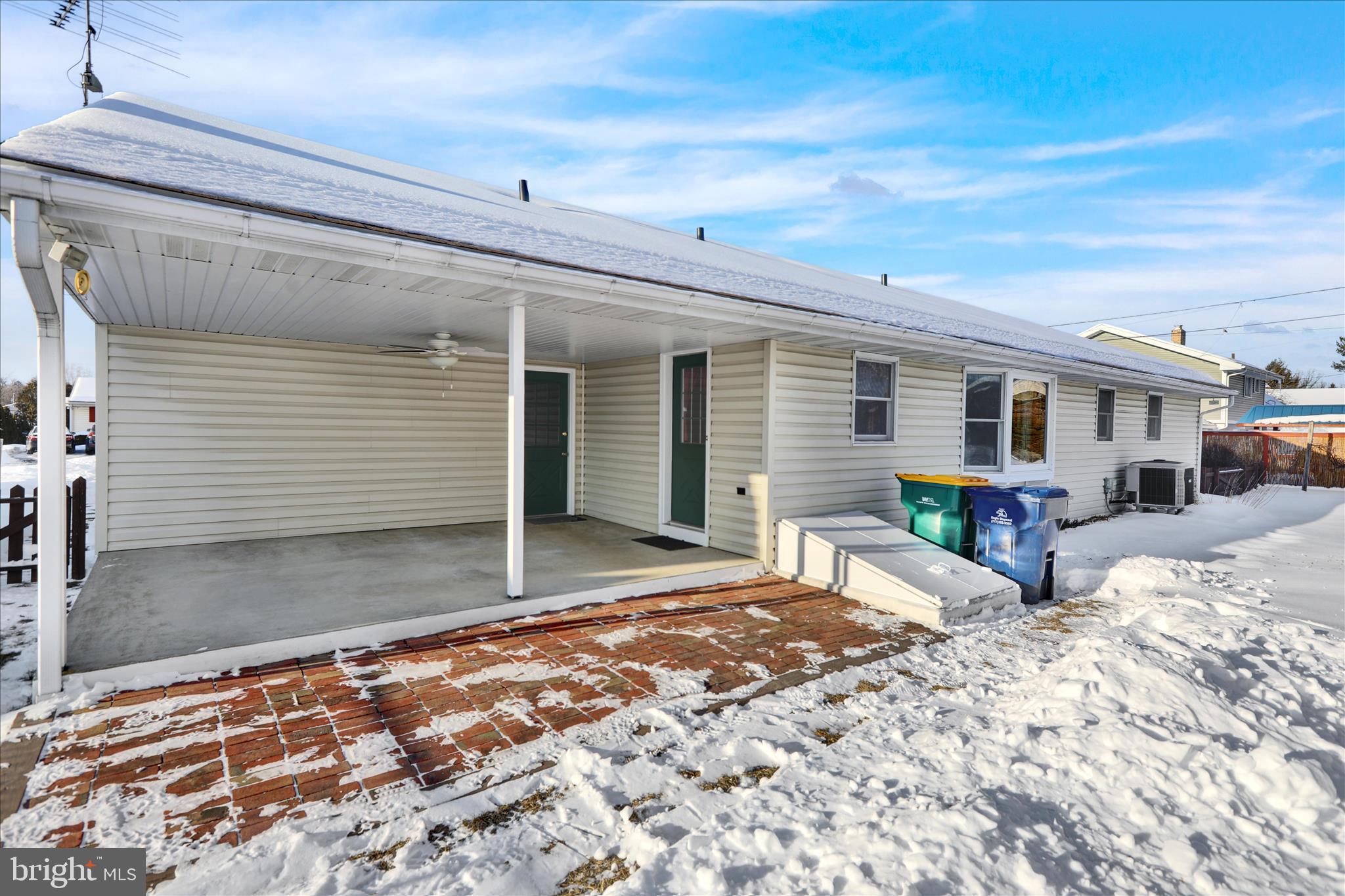 WHITFIELD - Residential