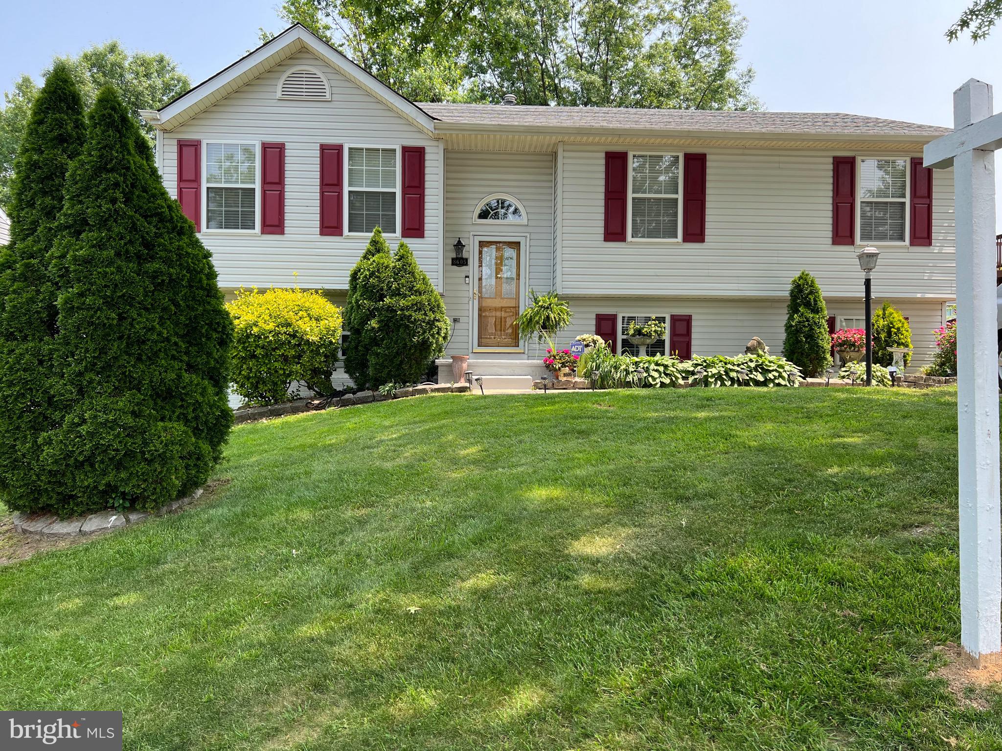 GOLDEN SPRINGS - Residential