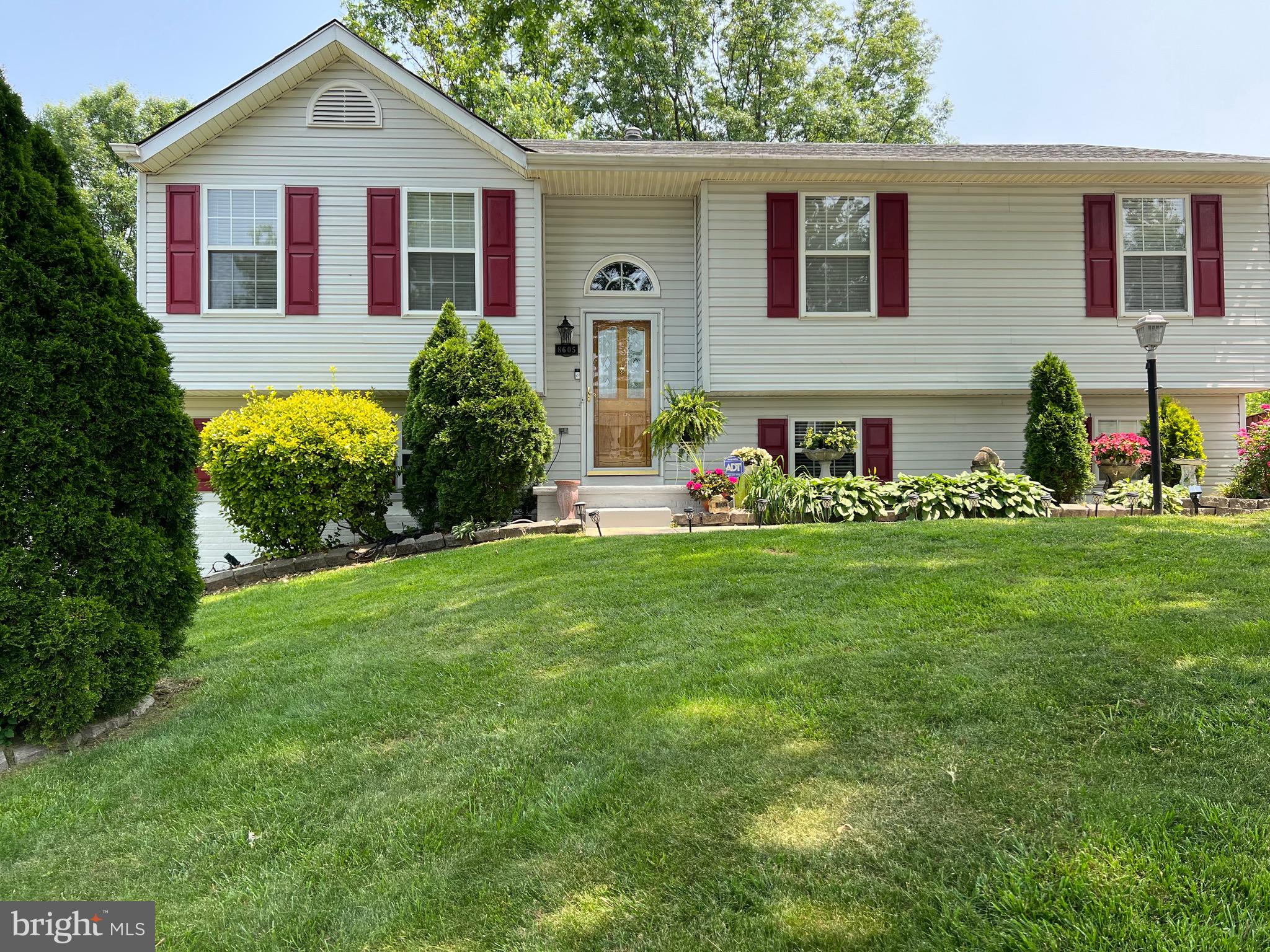 GOLDEN SPRINGS - Residential