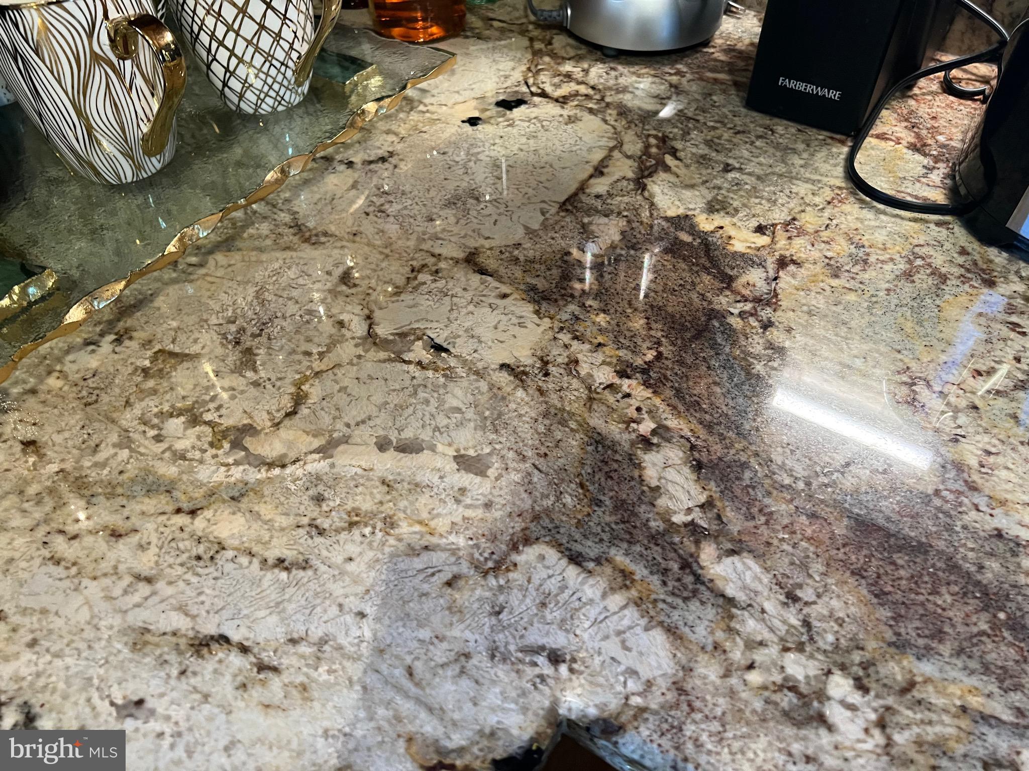 GOLDEN SPRINGS - Residential