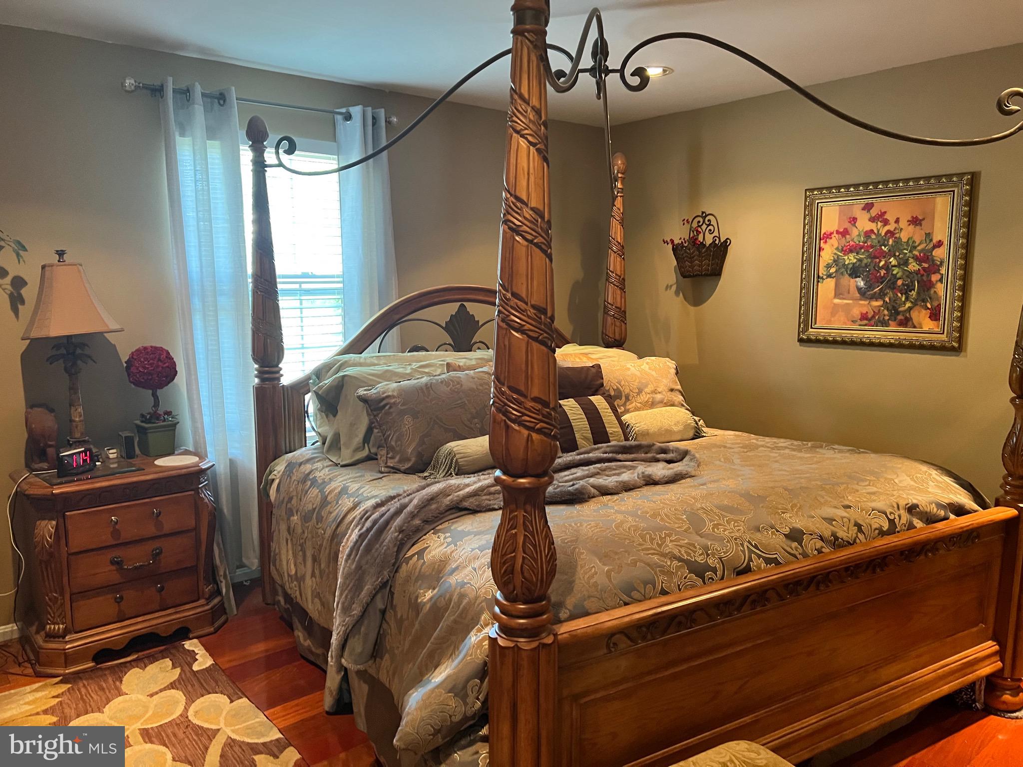 GOLDEN SPRINGS - Residential