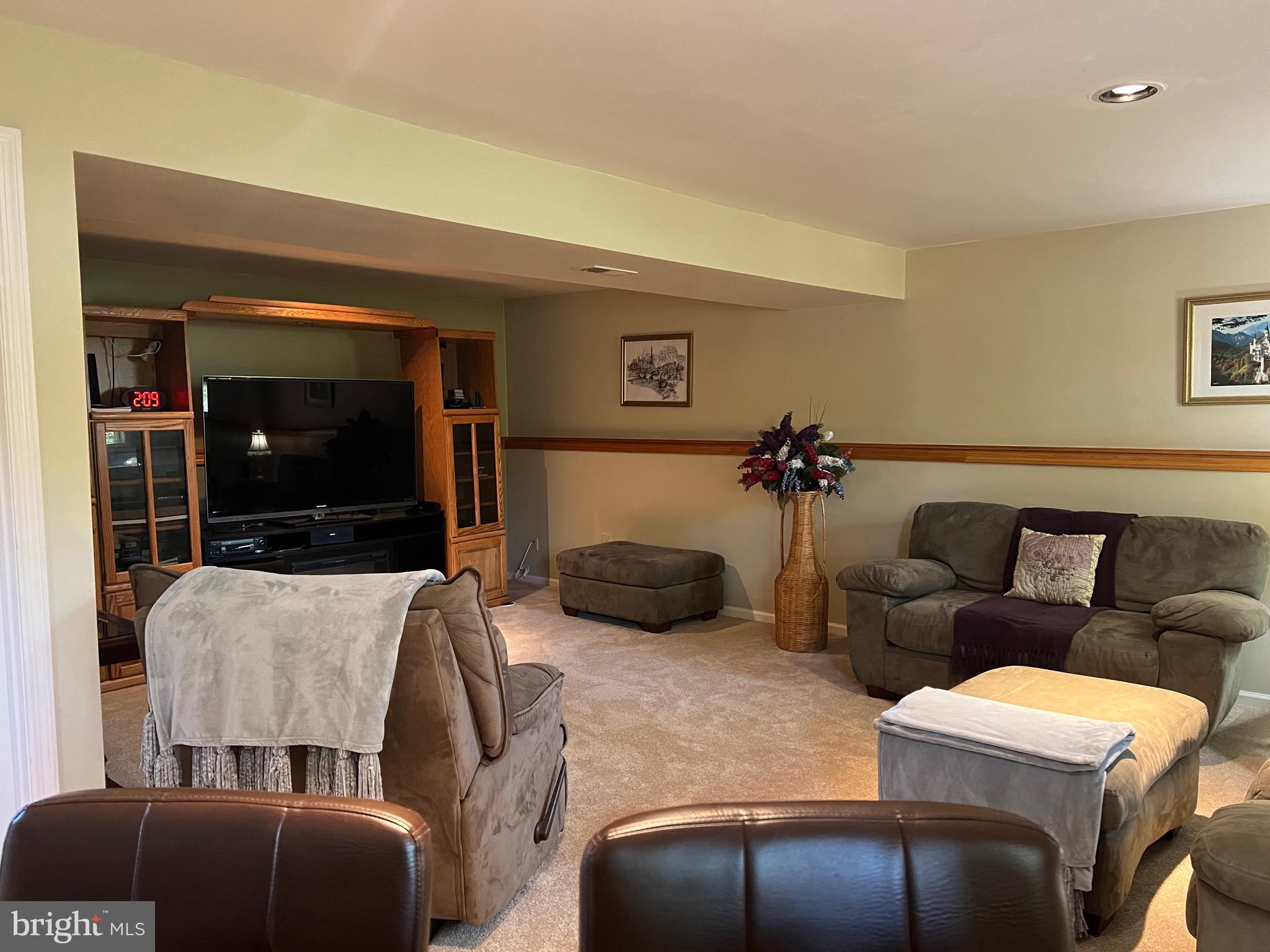 GOLDEN SPRINGS - Residential