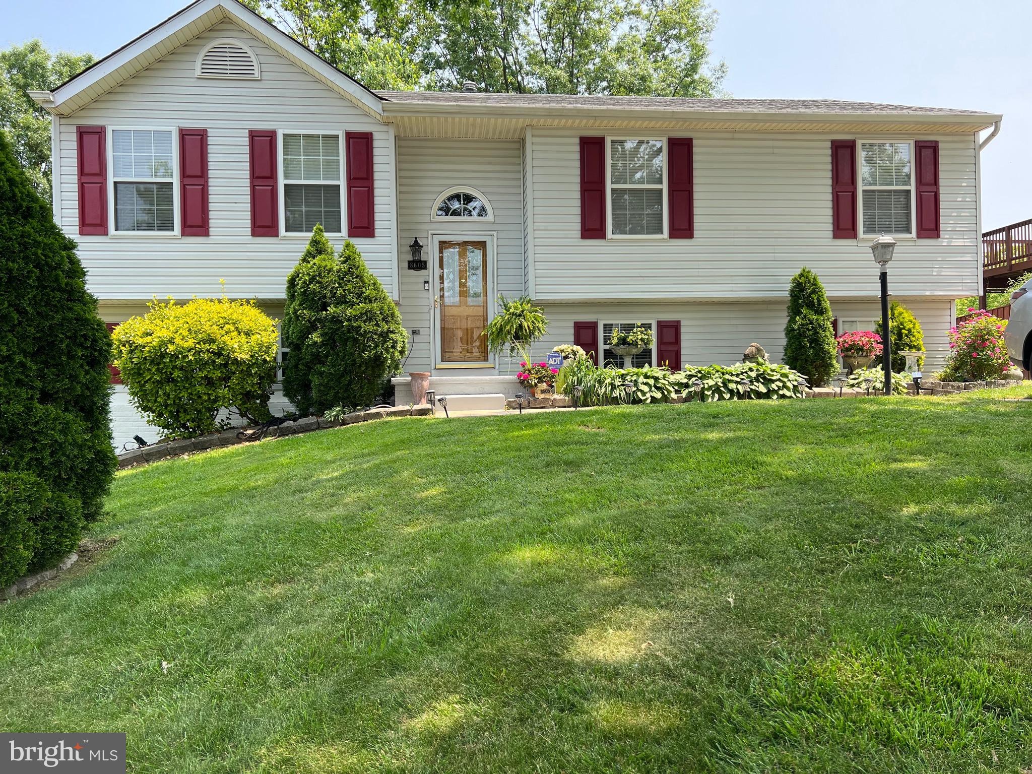 GOLDEN SPRINGS - Residential