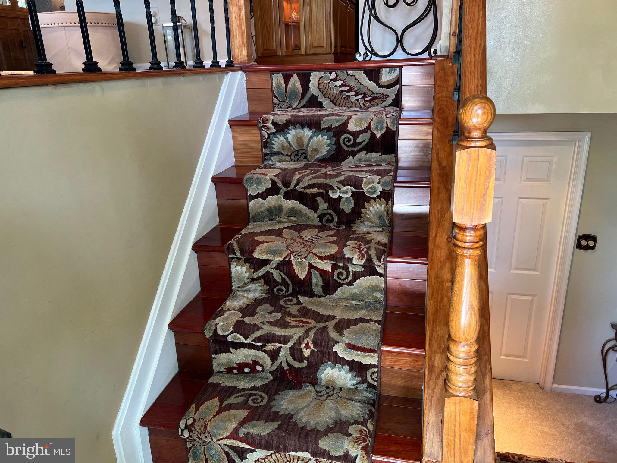 GOLDEN SPRINGS - Residential