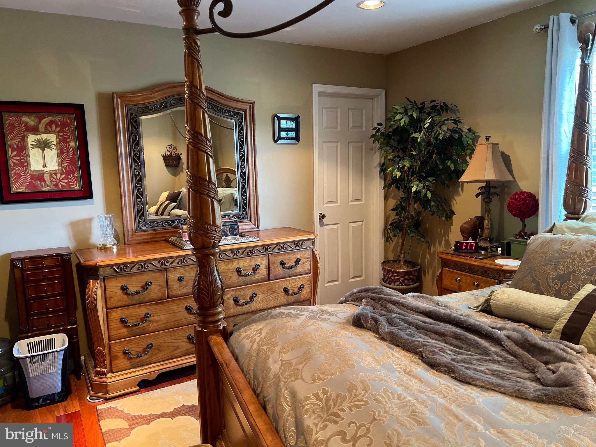 GOLDEN SPRINGS - Residential