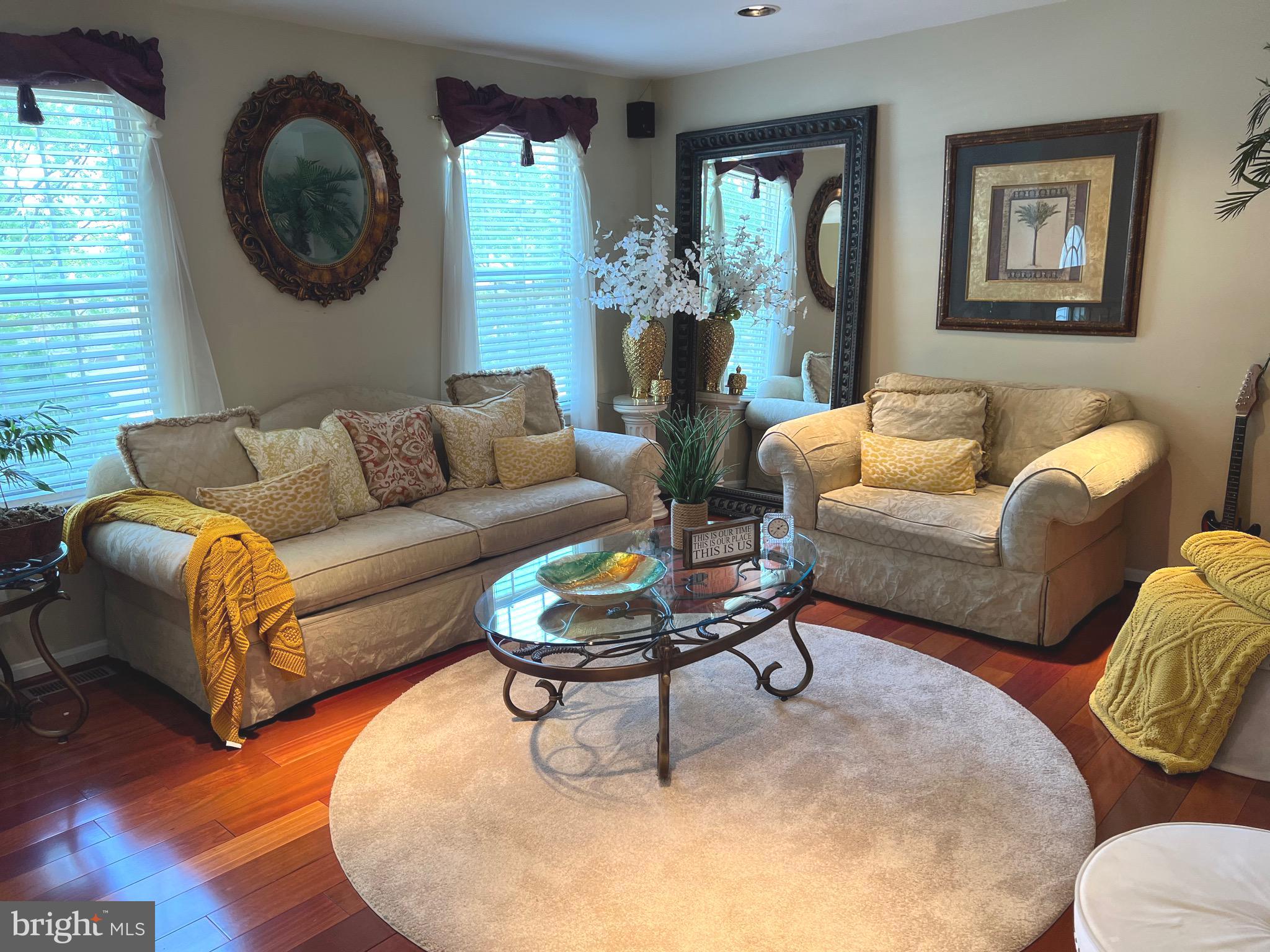 GOLDEN SPRINGS - Residential