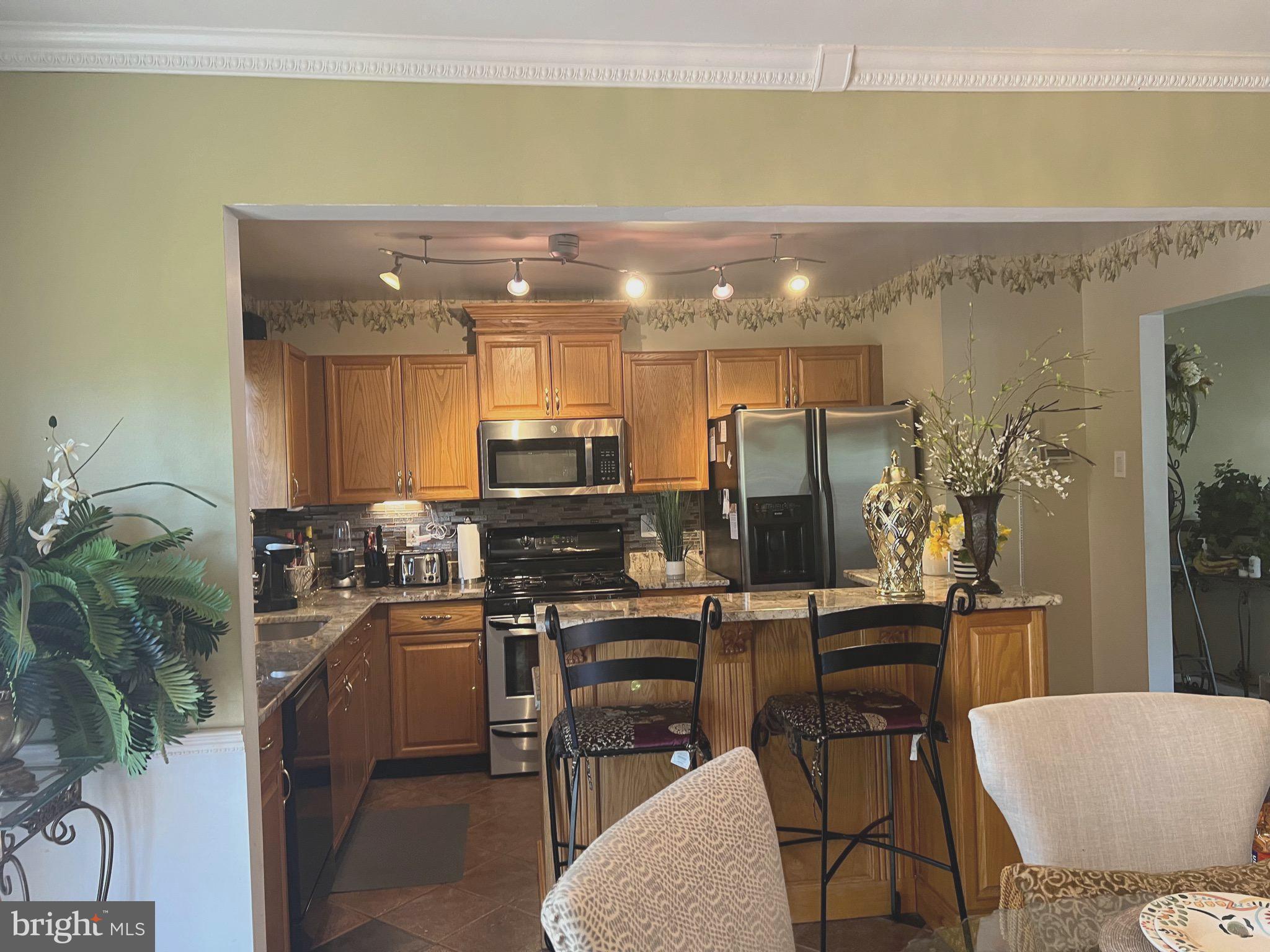 GOLDEN SPRINGS - Residential