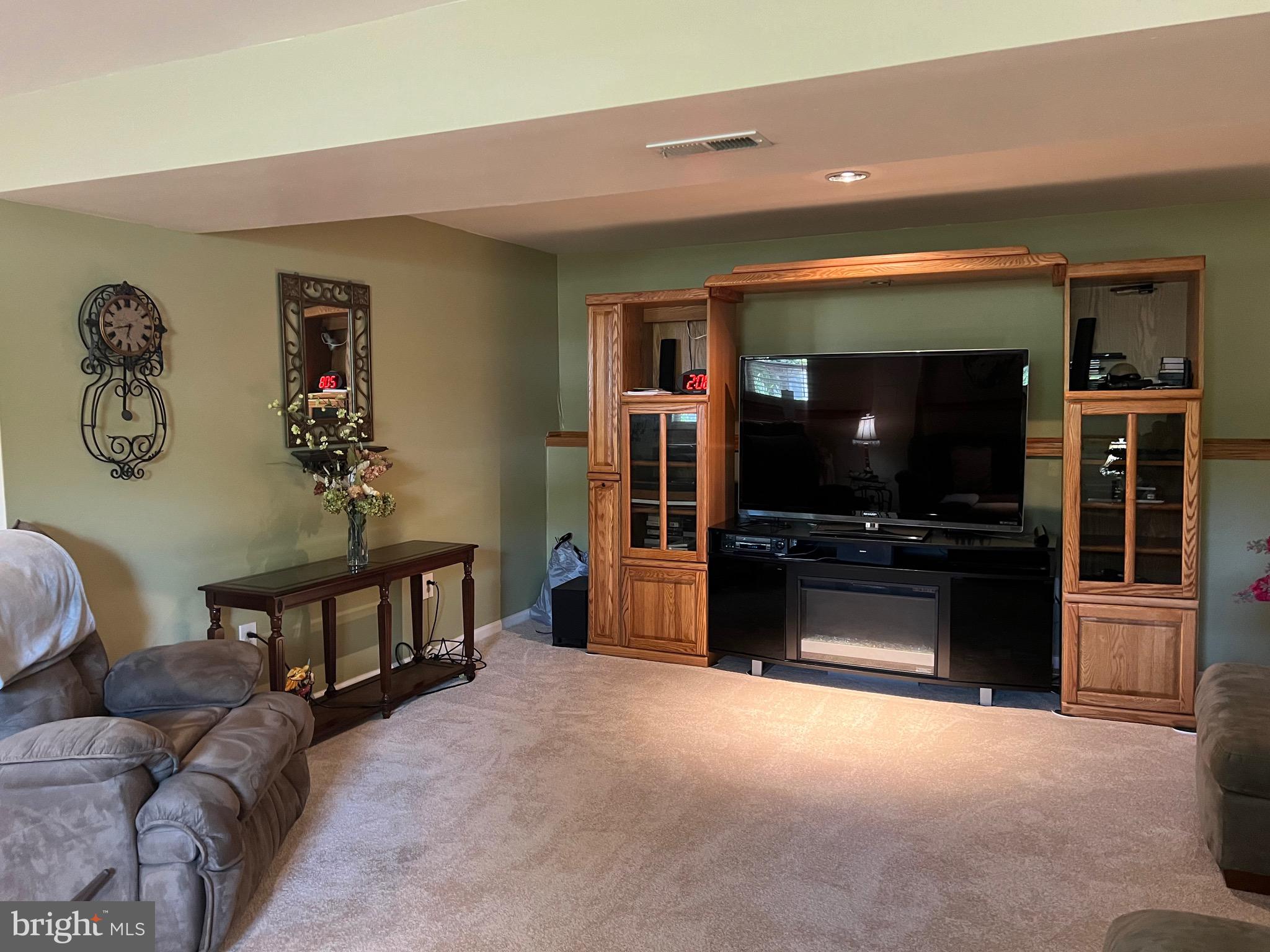 GOLDEN SPRINGS - Residential