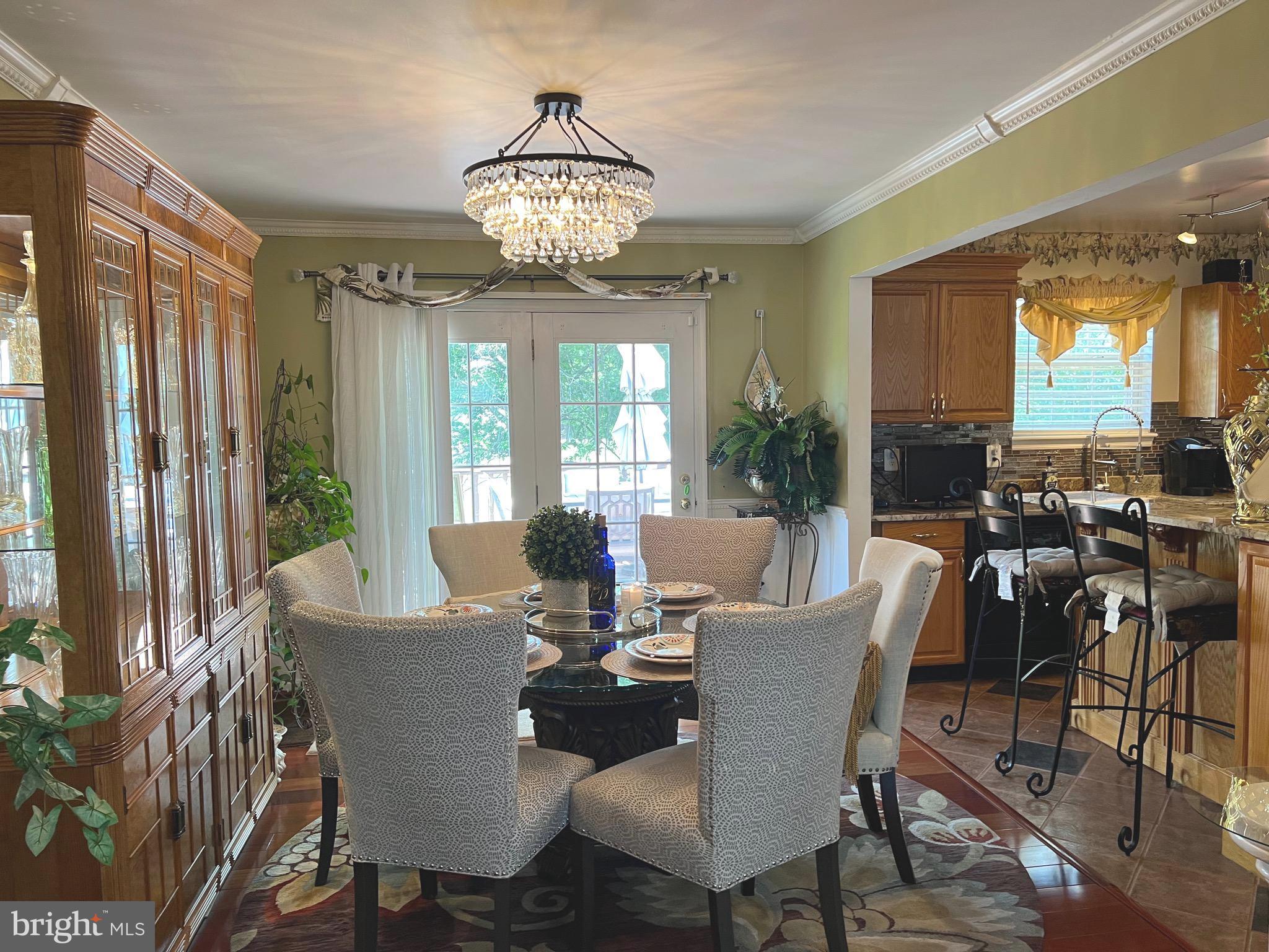 GOLDEN SPRINGS - Residential