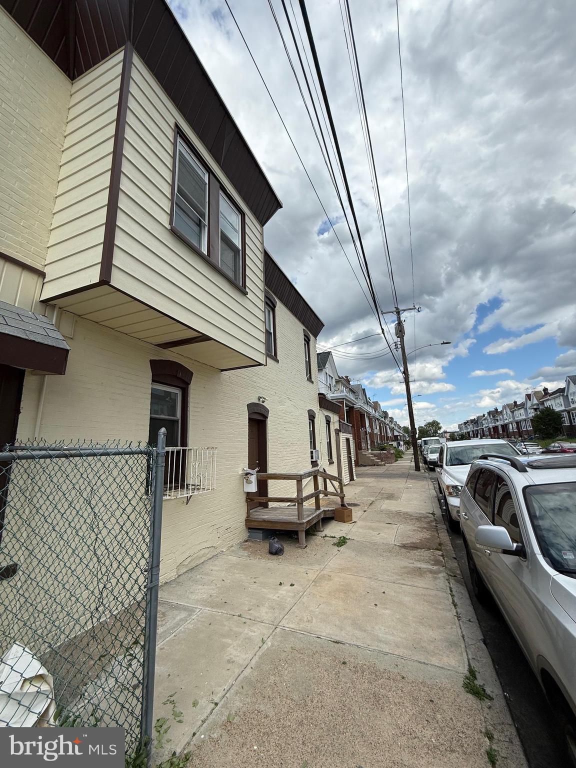 OLNEY - Commercial Sale