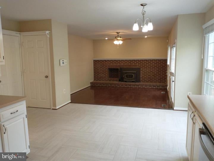 8219 CRACKLING FIRE DRIVE