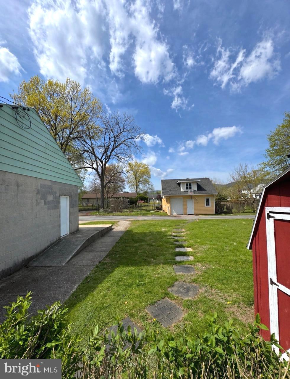 DILLSBURG BORO - Residential