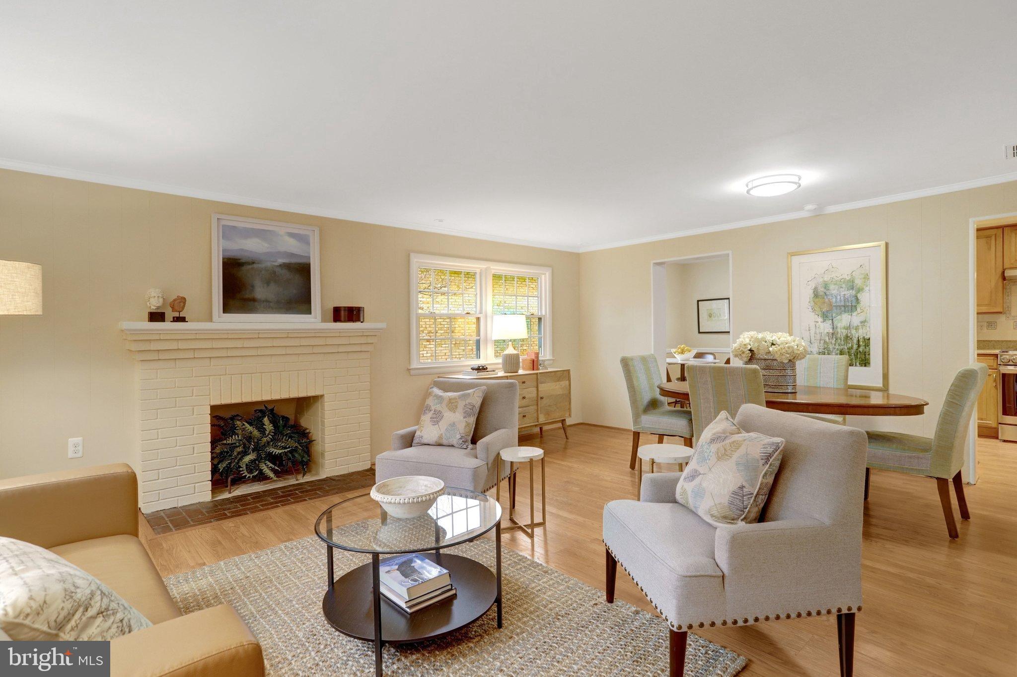 911 N LEXINGTON STREET