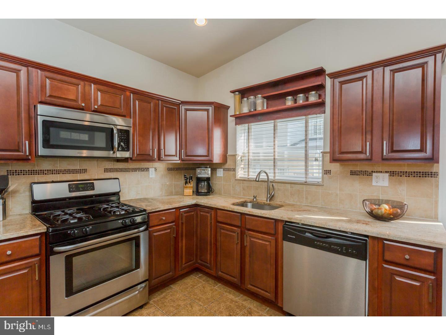 PASSYUNK SQUARE - Residential