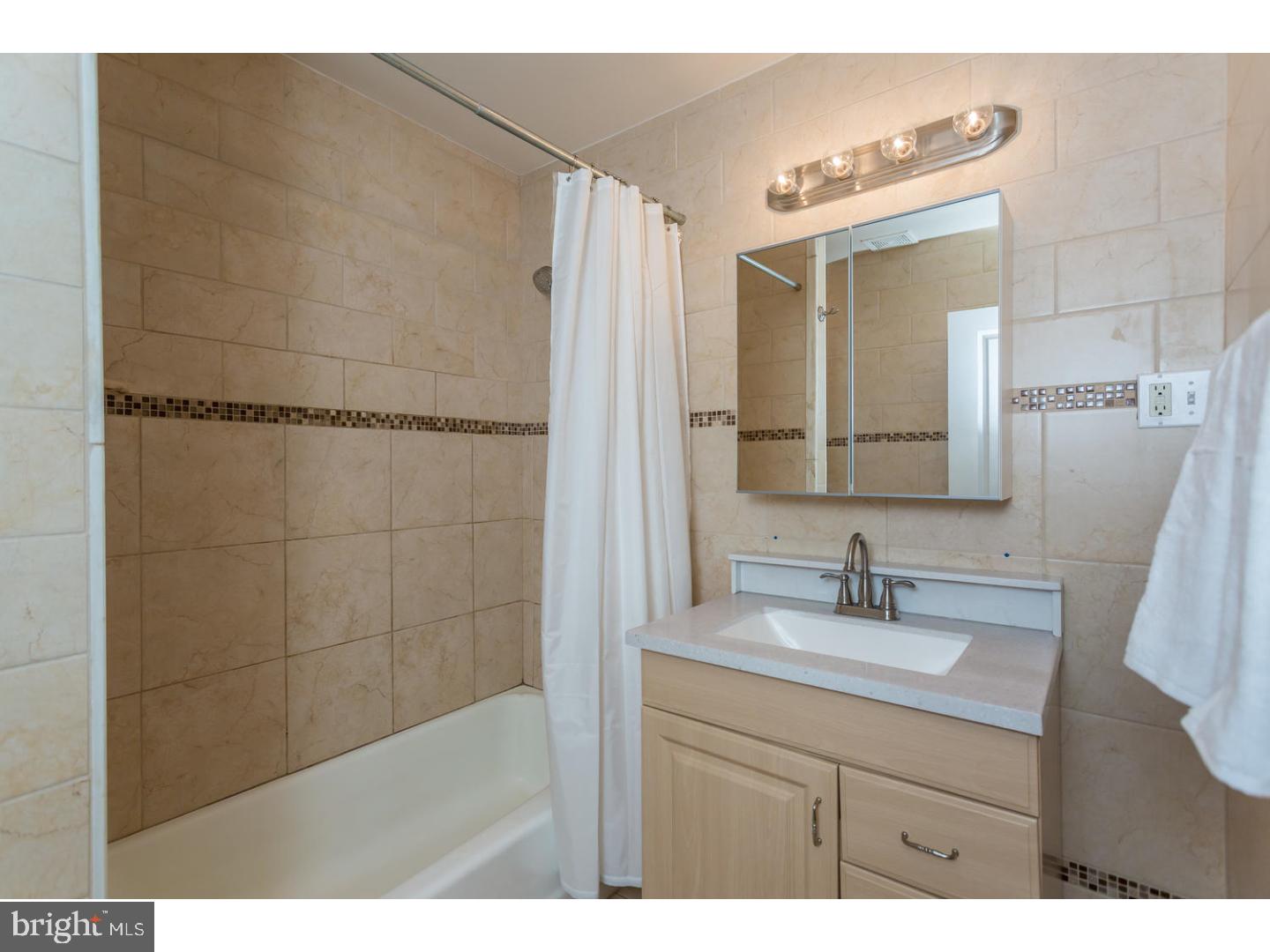 PASSYUNK SQUARE - Residential