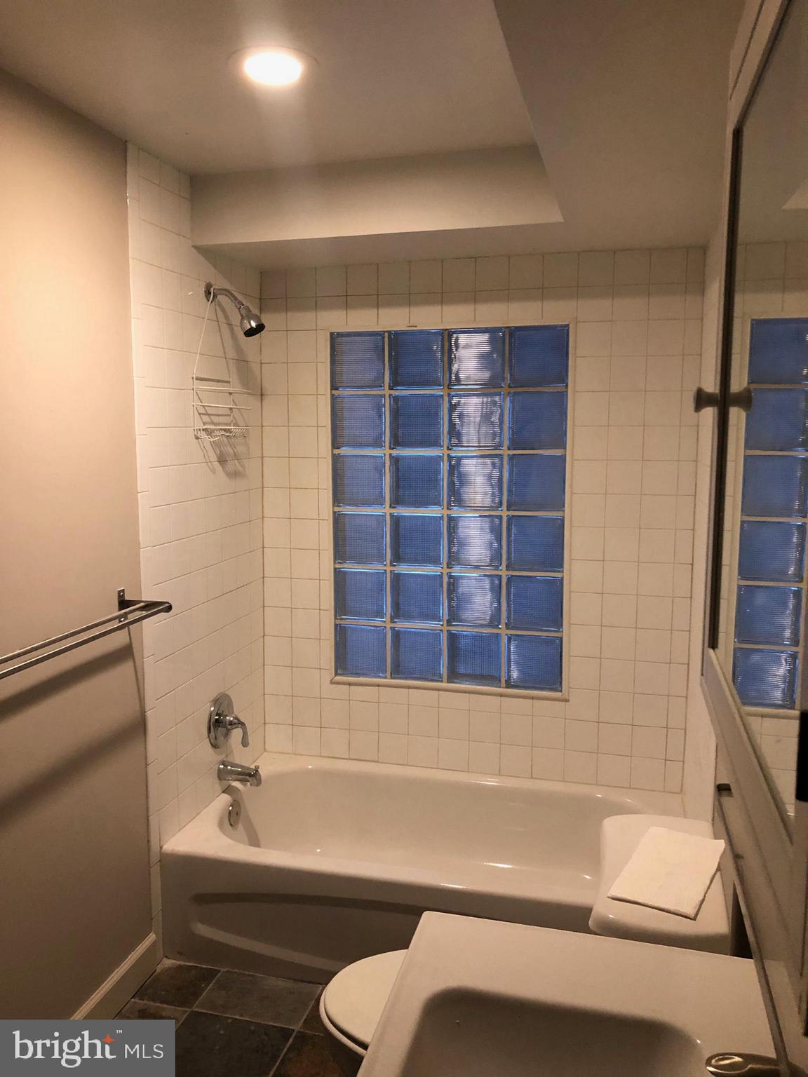 BOLTON HILL HISTORIC DISTRICT - Residential Lease