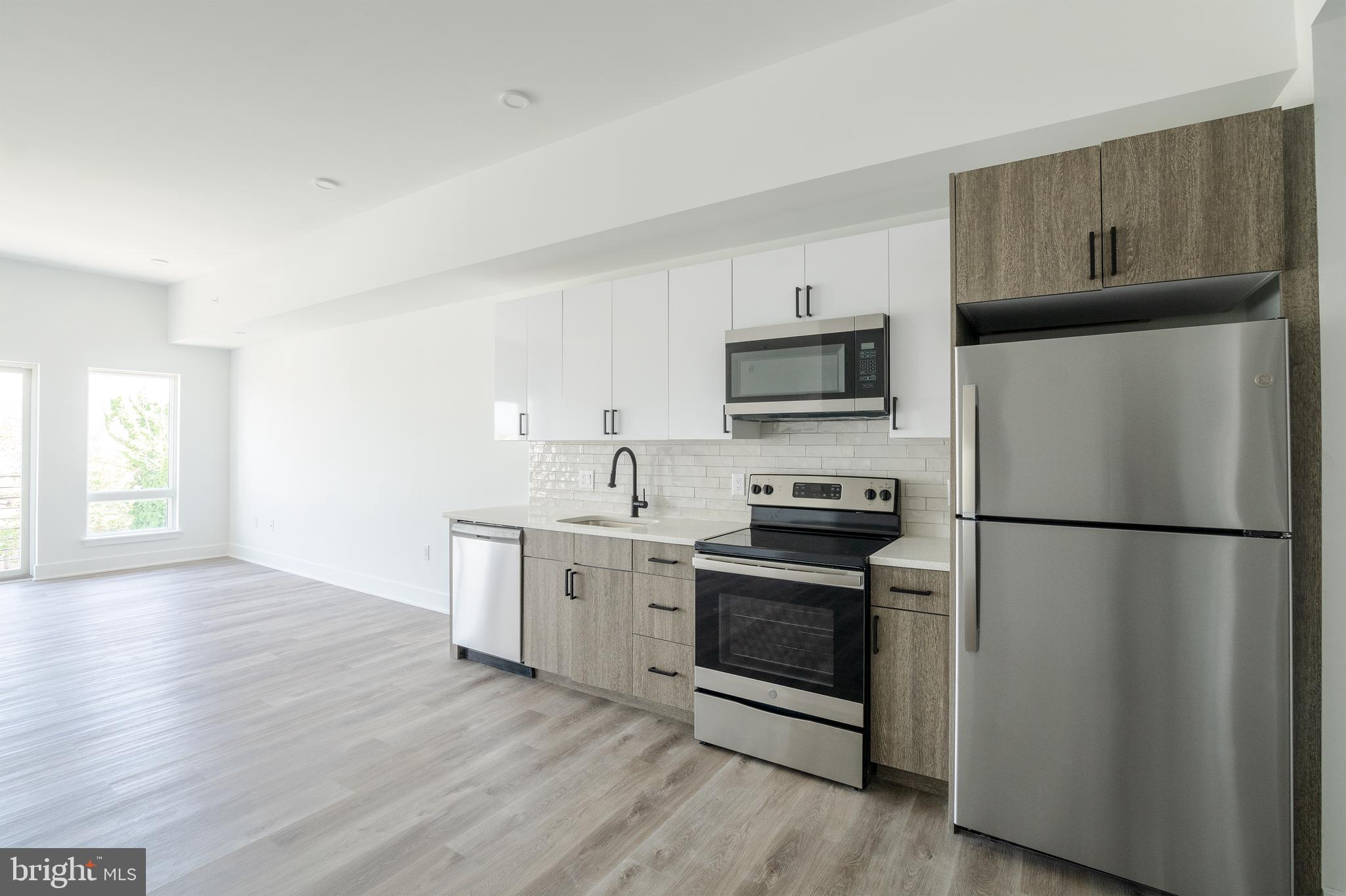 1420 POINT BREEZE AVENUE UNIT 408